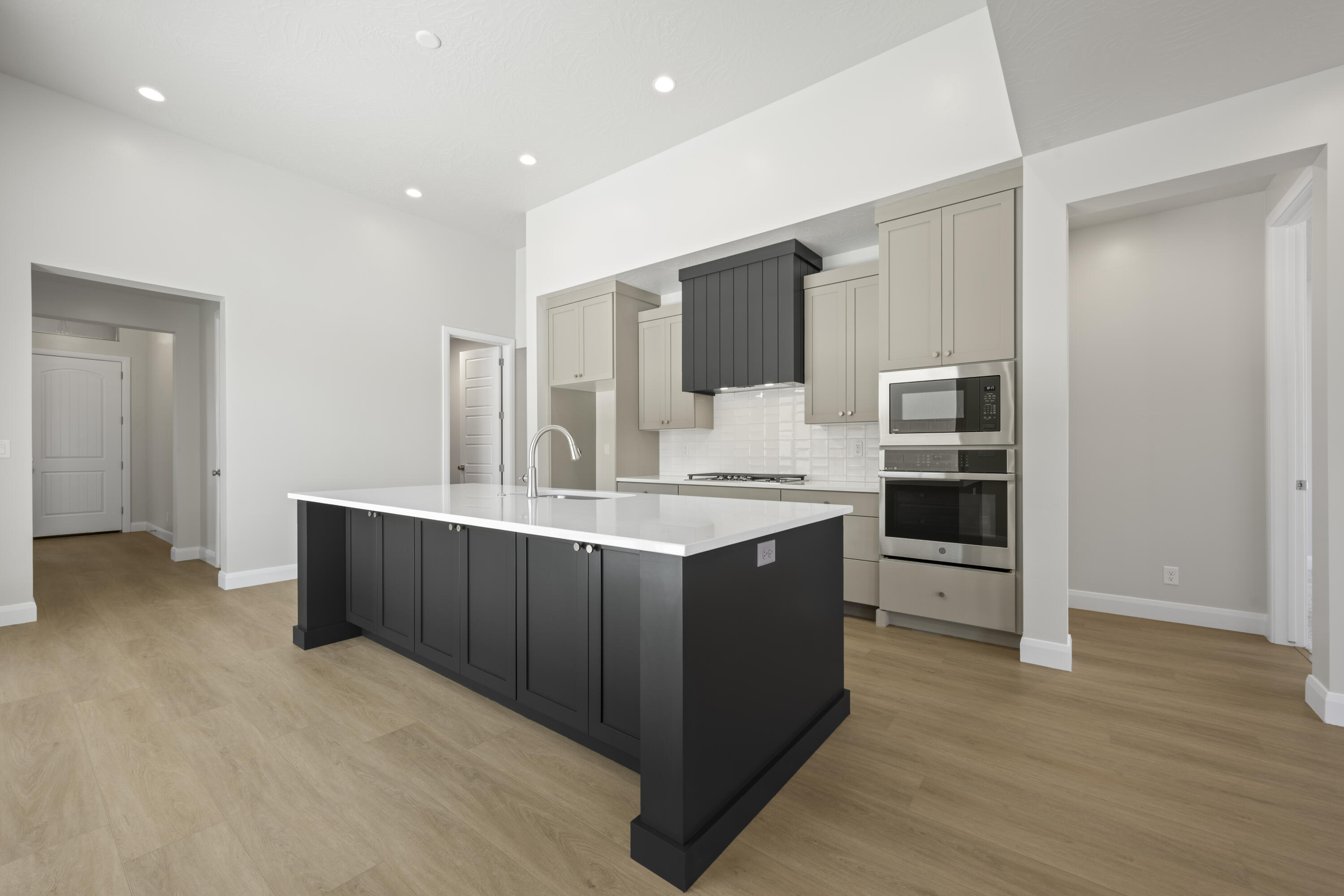 SOLIS AT CORAL CANYON - Residential