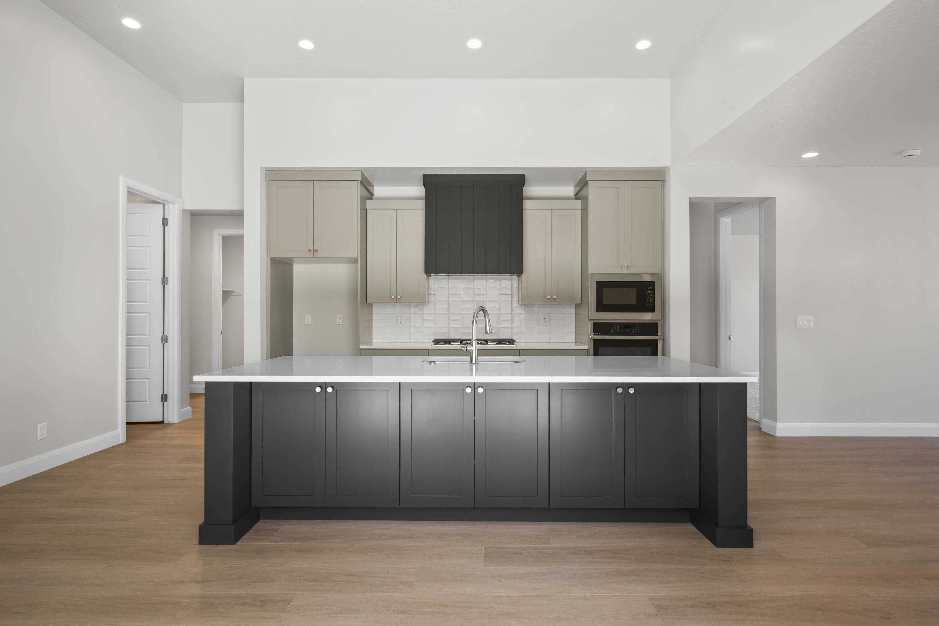 SOLIS AT CORAL CANYON - Residential