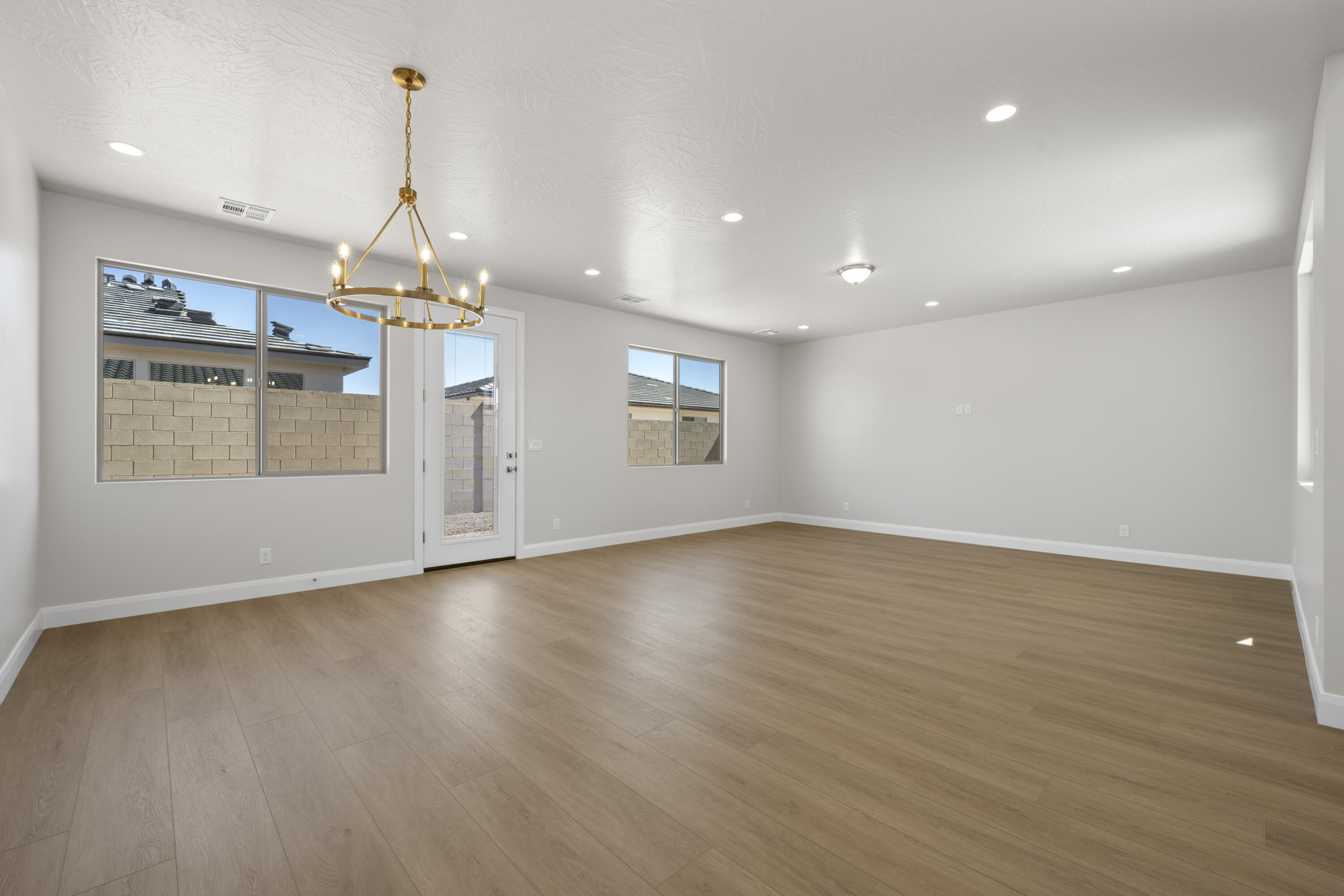 SOLIS AT CORAL CANYON - Residential