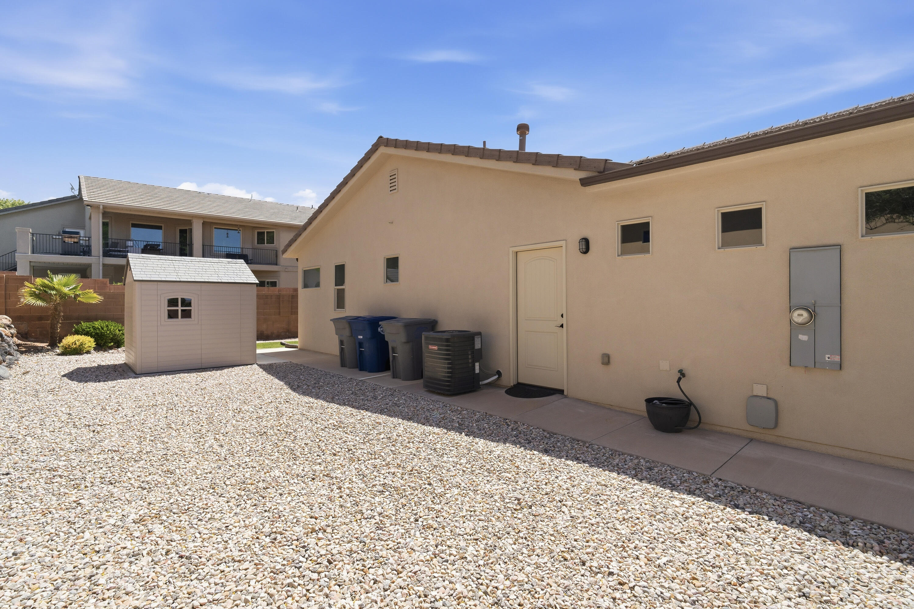 SHADOW SPRINGS - Residential