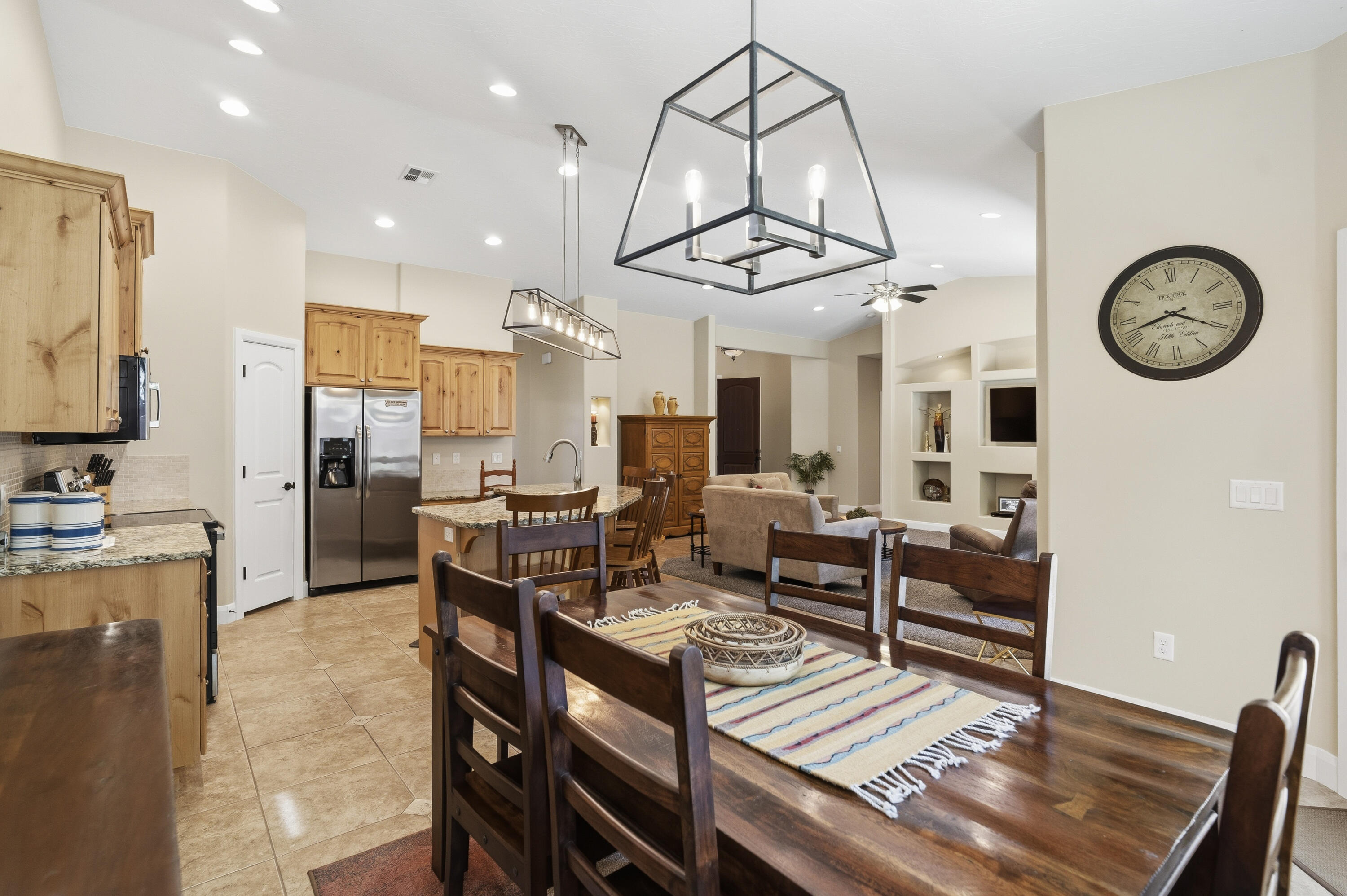 SHADOW SPRINGS - Residential