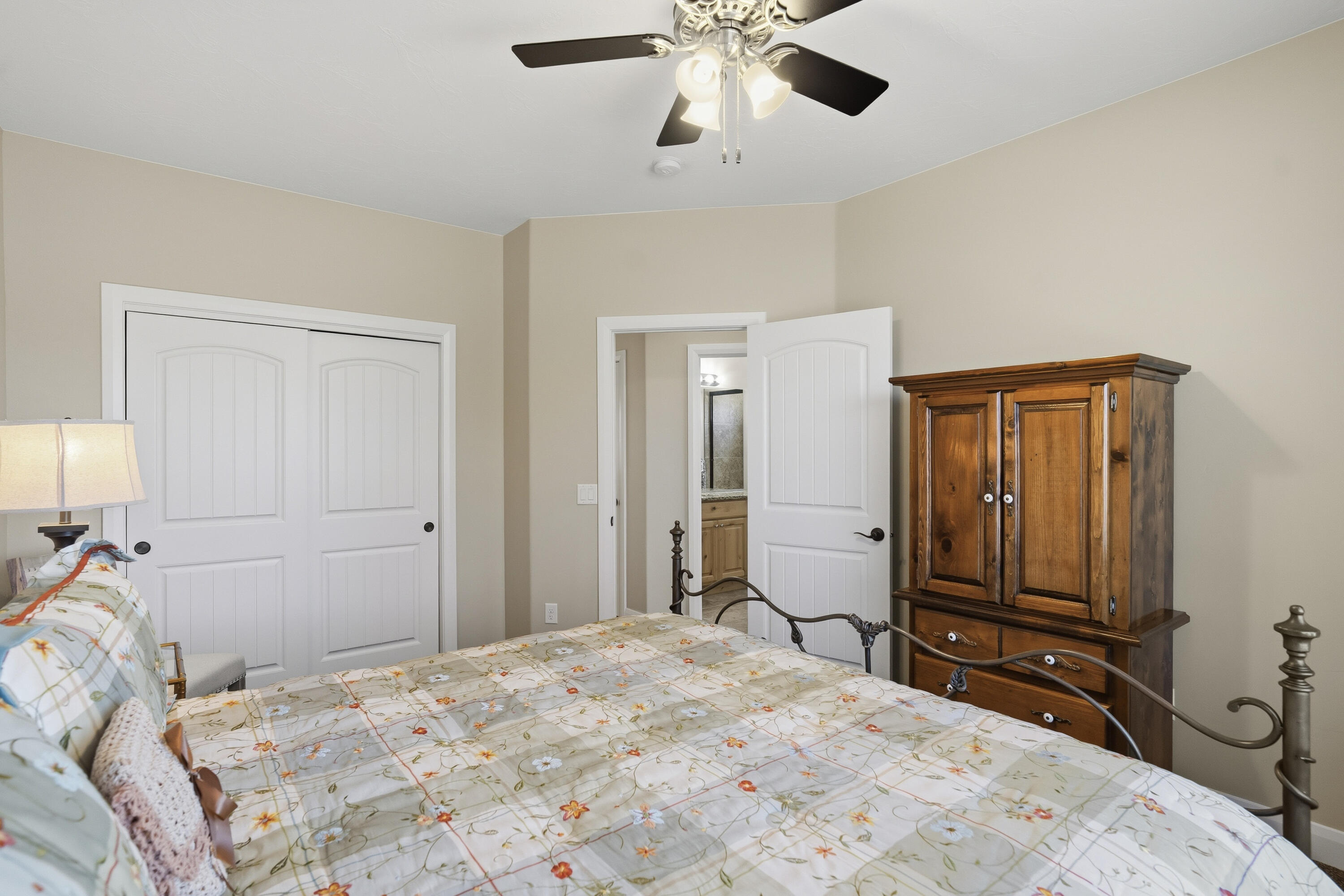 SHADOW SPRINGS - Residential