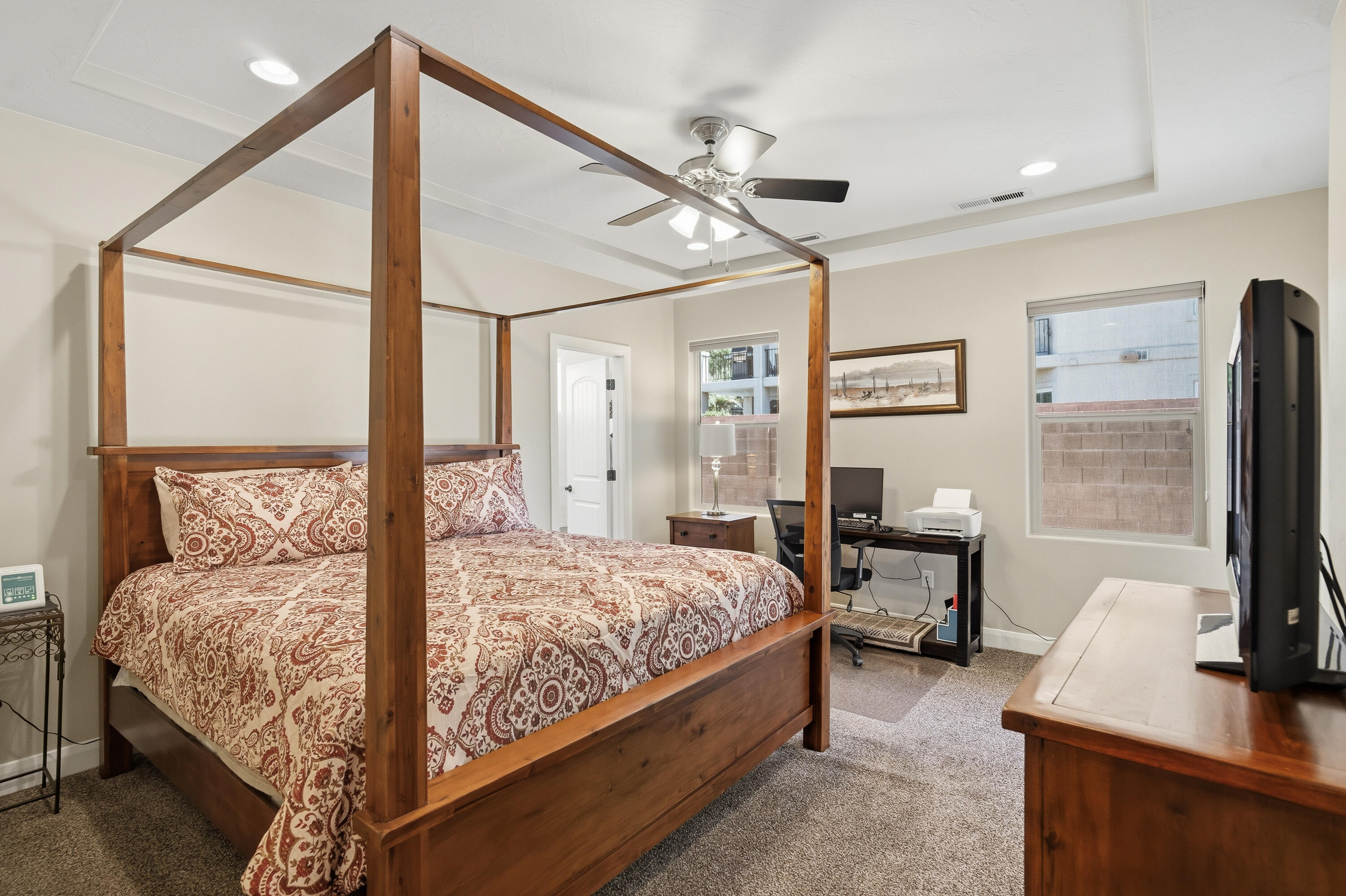 SHADOW SPRINGS - Residential