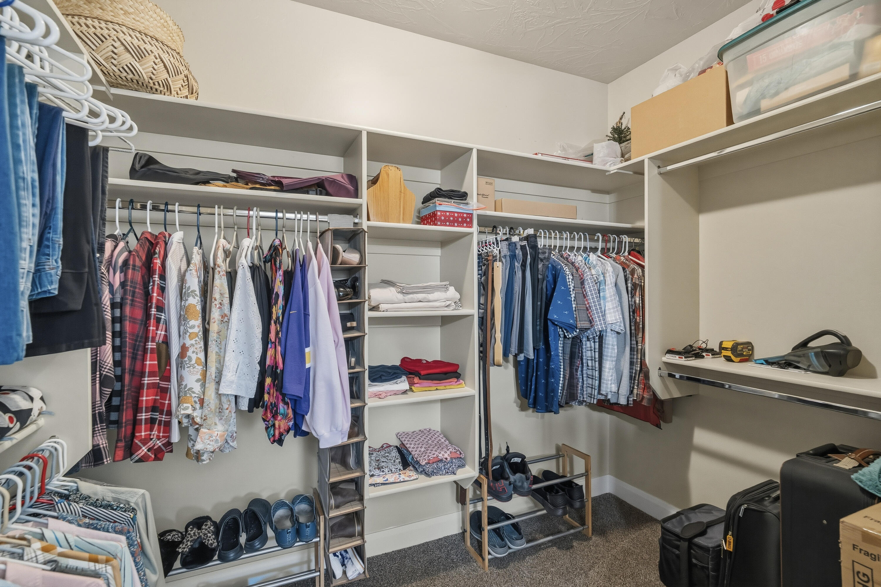 SHADOW SPRINGS - Residential