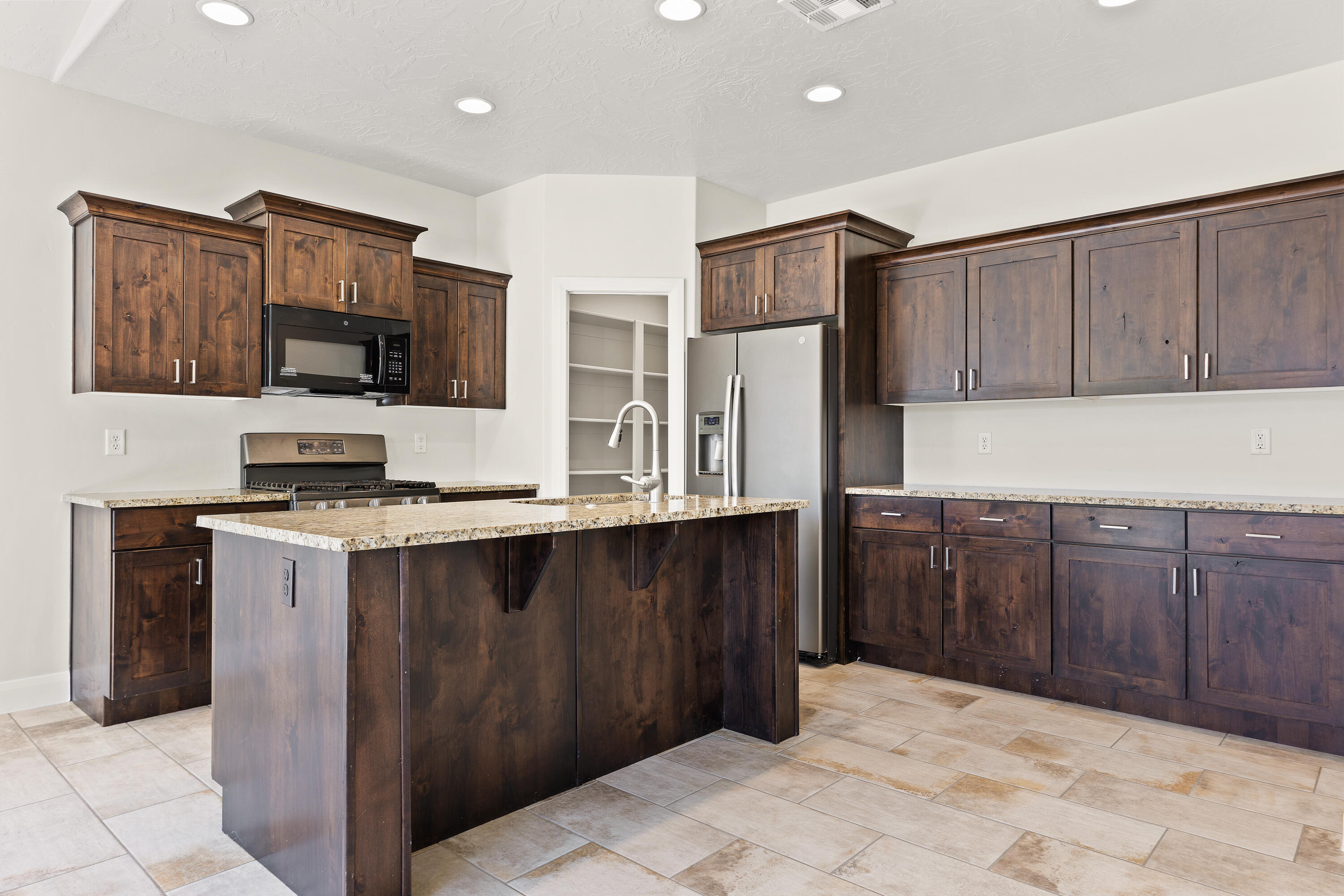 ZIONS GATE ESTATES - Residential