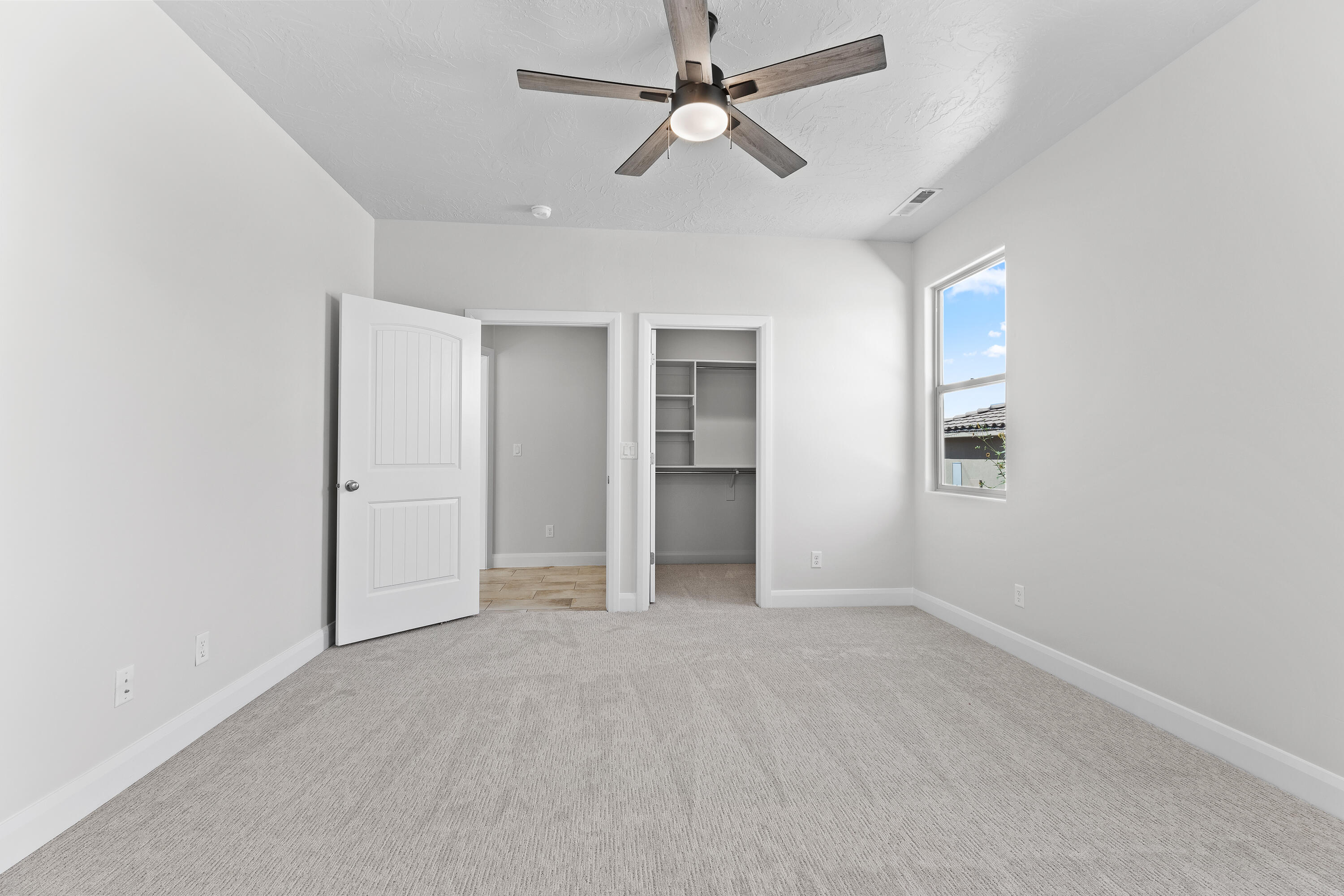 ZIONS GATE ESTATES - Residential