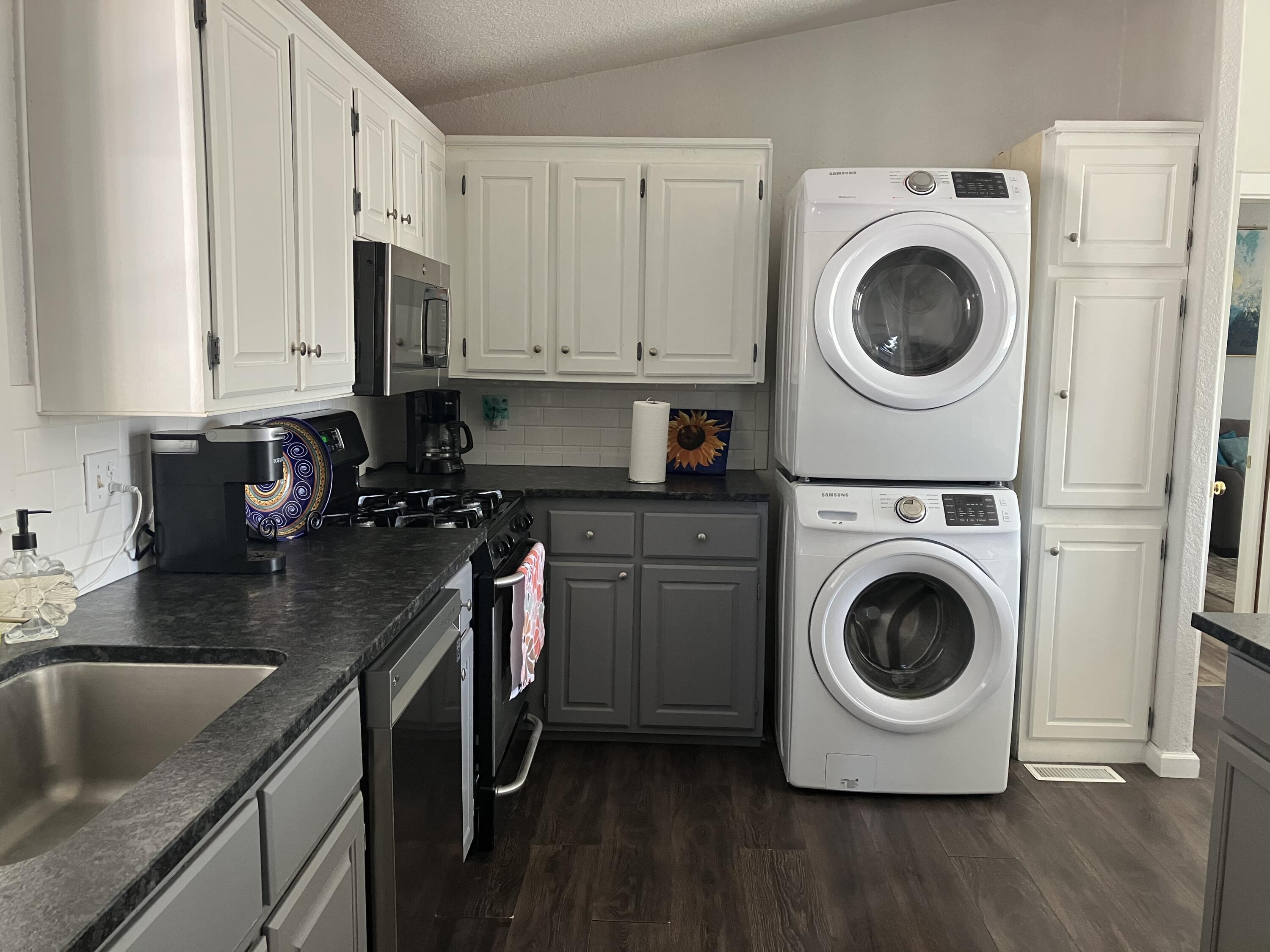 LAVERKIN TOWNSITE AND FIELD - Residential