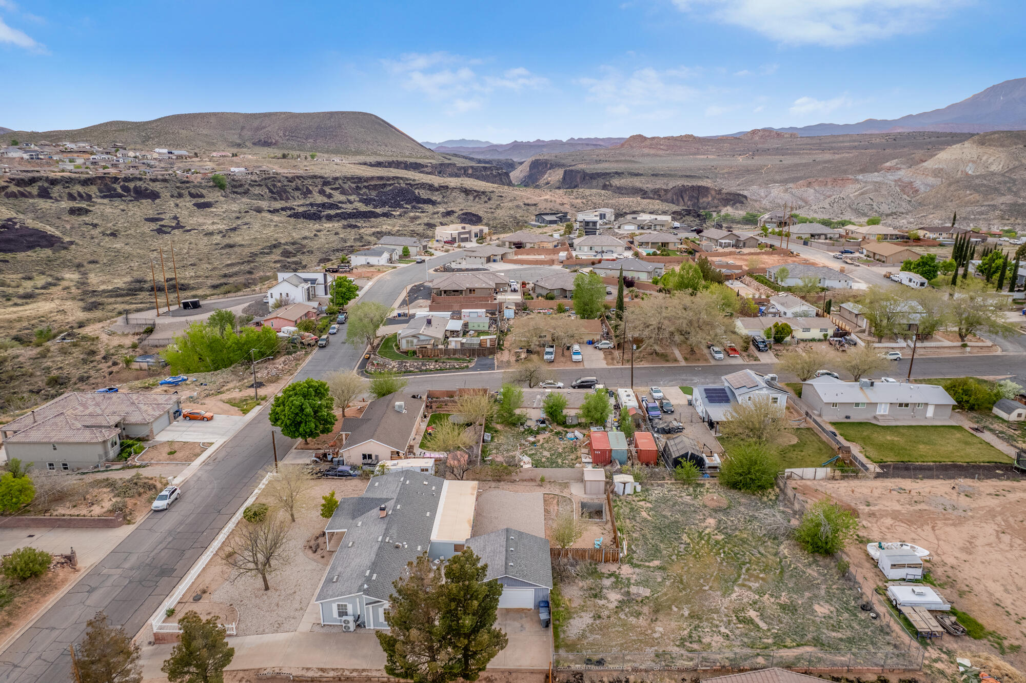 LAVERKIN TOWNSITE AND FIELD - Residential