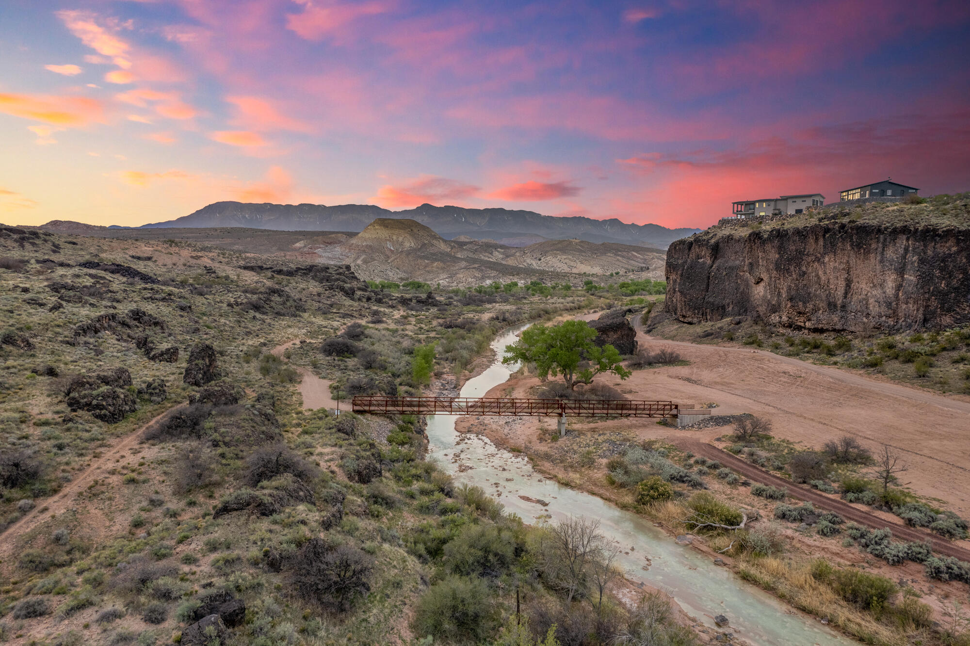 LAVERKIN TOWNSITE AND FIELD - Residential