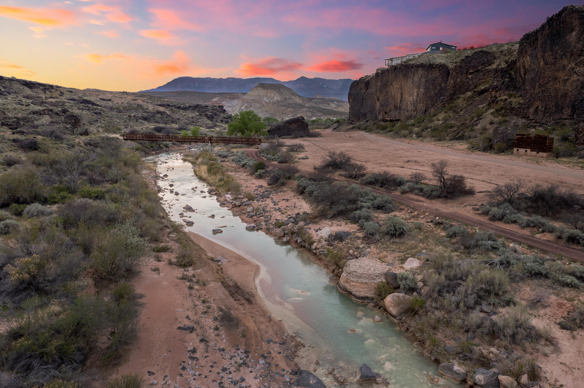 LAVERKIN TOWNSITE AND FIELD - Residential
