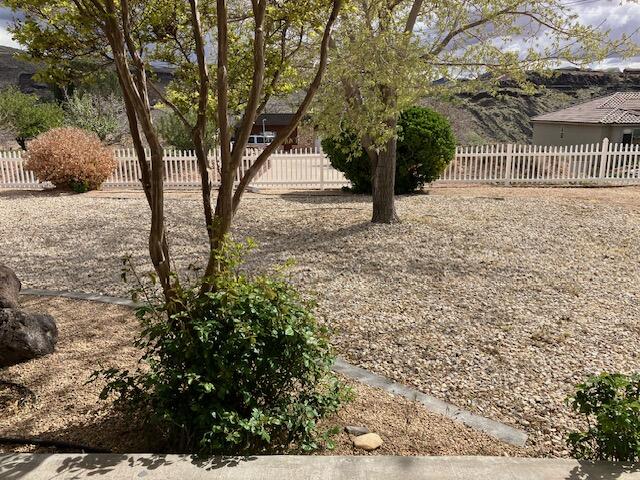 LAVERKIN TOWNSITE AND FIELD - Residential