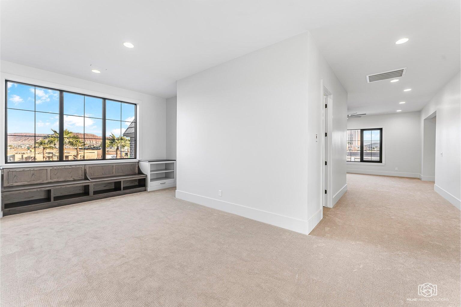 SUMMIT VIEW - Residential