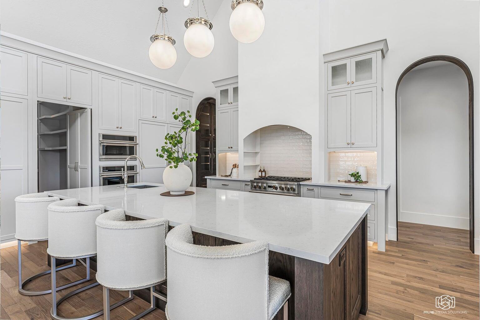 SUMMIT VIEW - Residential