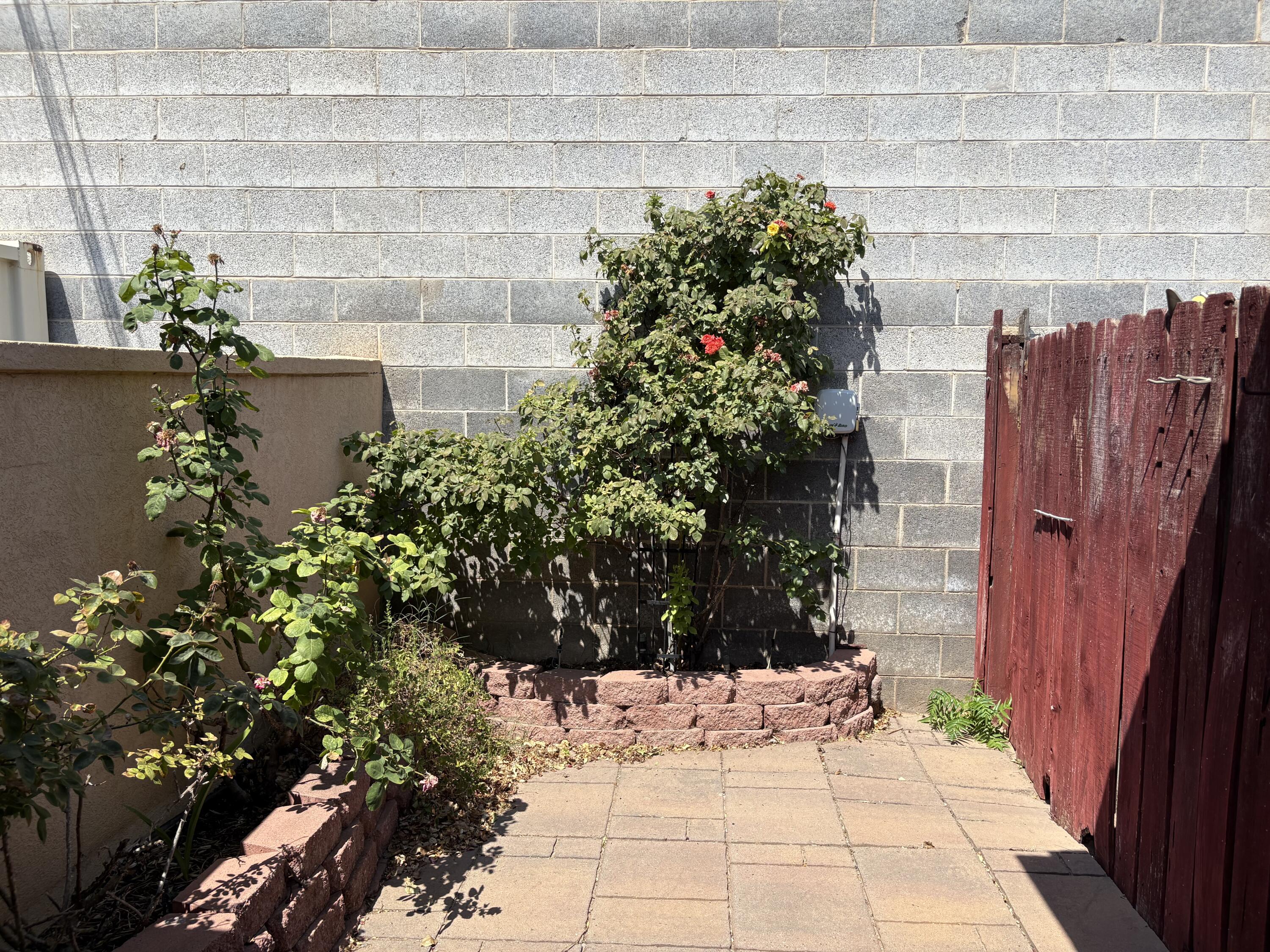 SUMMERSET TOWNHOMES - Residential