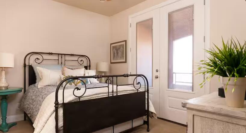 CORAL RIDGE TOWNHOMES - Residential