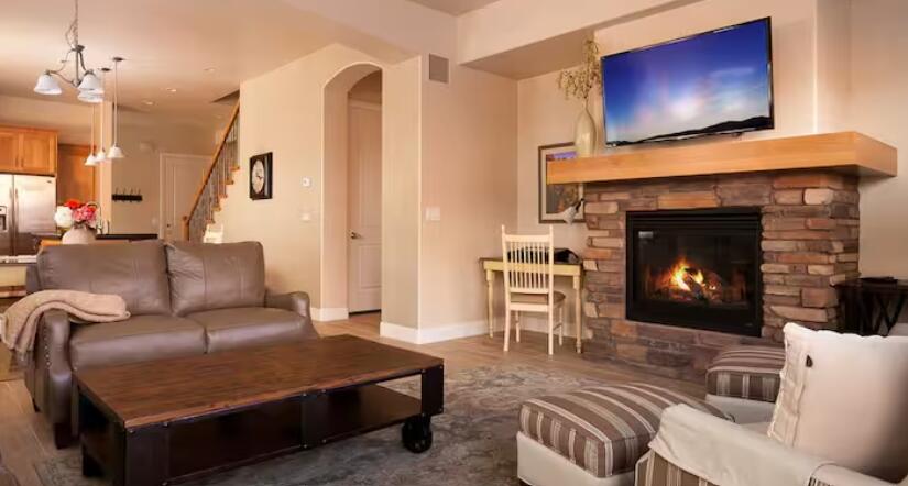 CORAL RIDGE TOWNHOMES - Residential