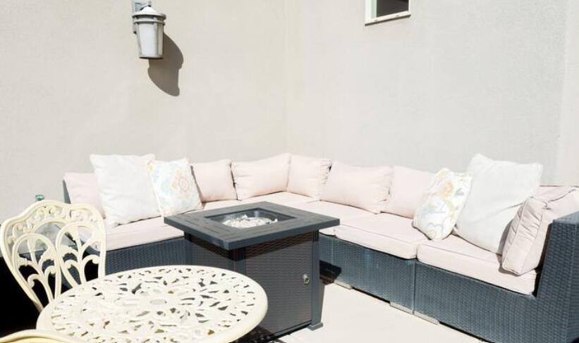 CORAL RIDGE TOWNHOMES - Residential