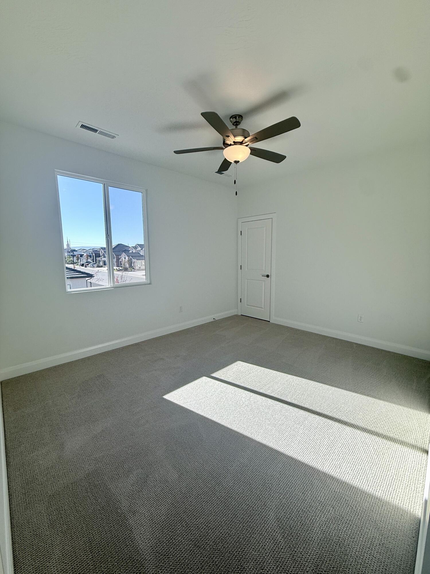 FRANKLIN FIELDS - Residential