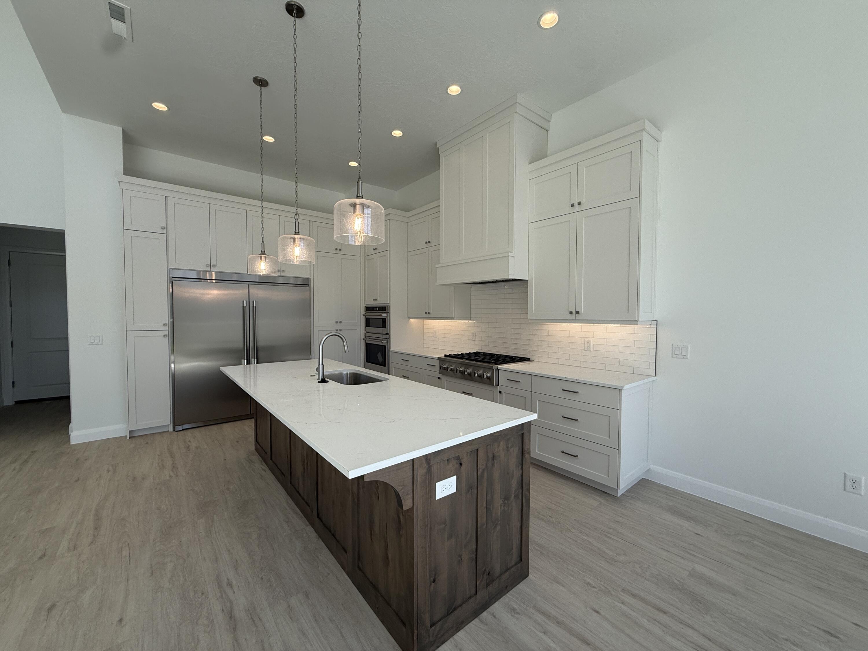 FRANKLIN FIELDS - Residential