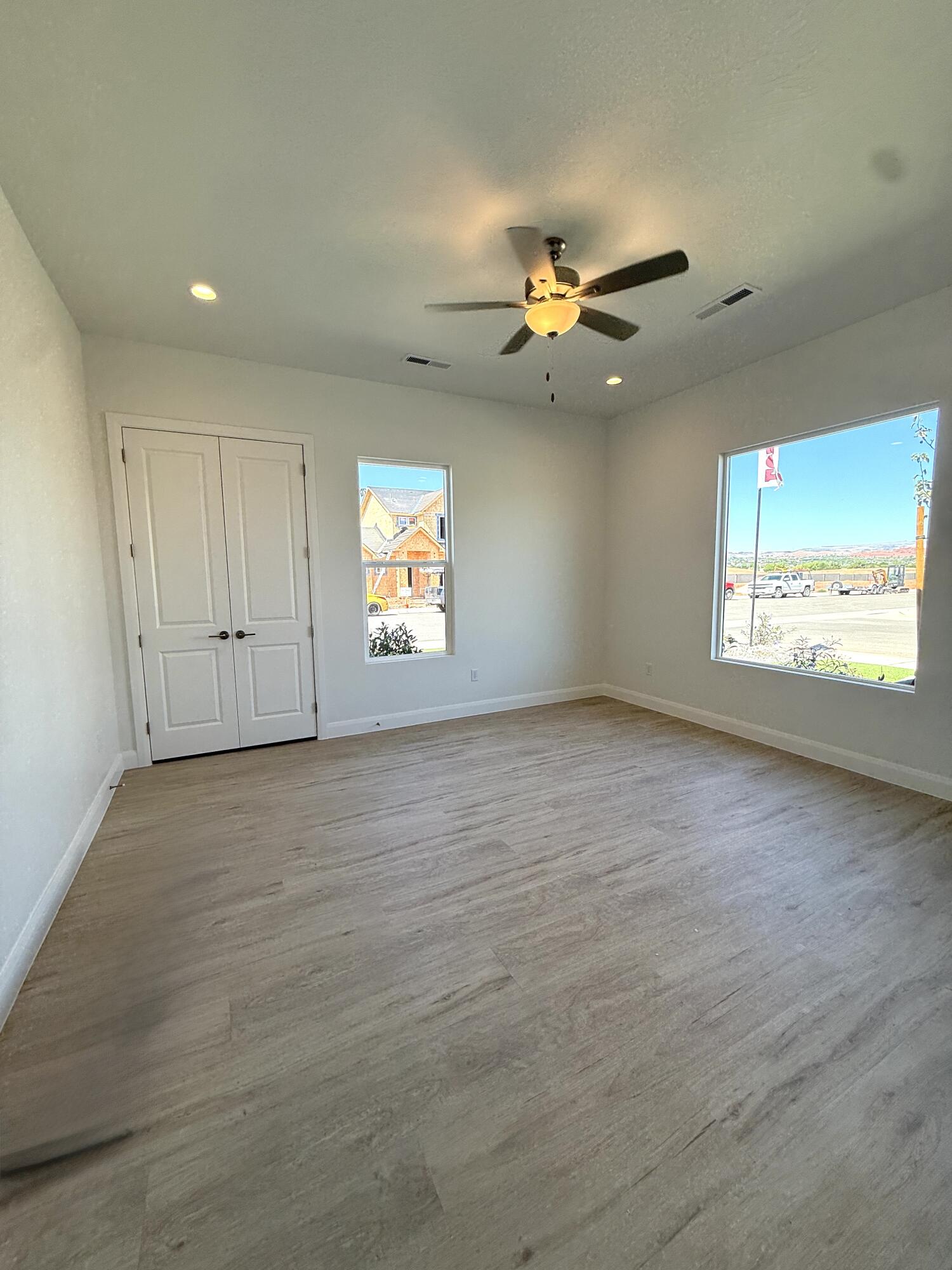 FRANKLIN FIELDS - Residential