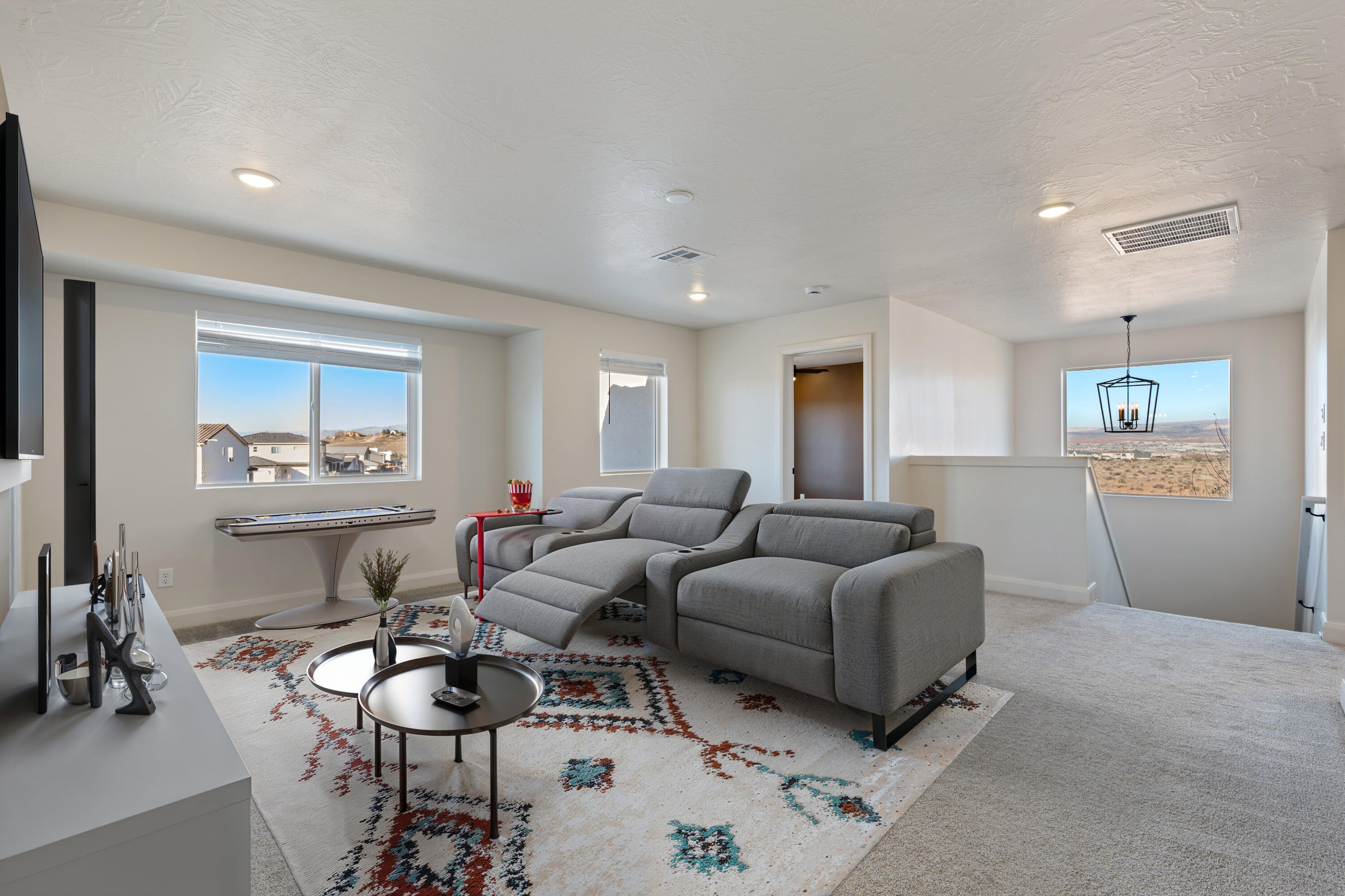 WARNER GATEWAY - Residential