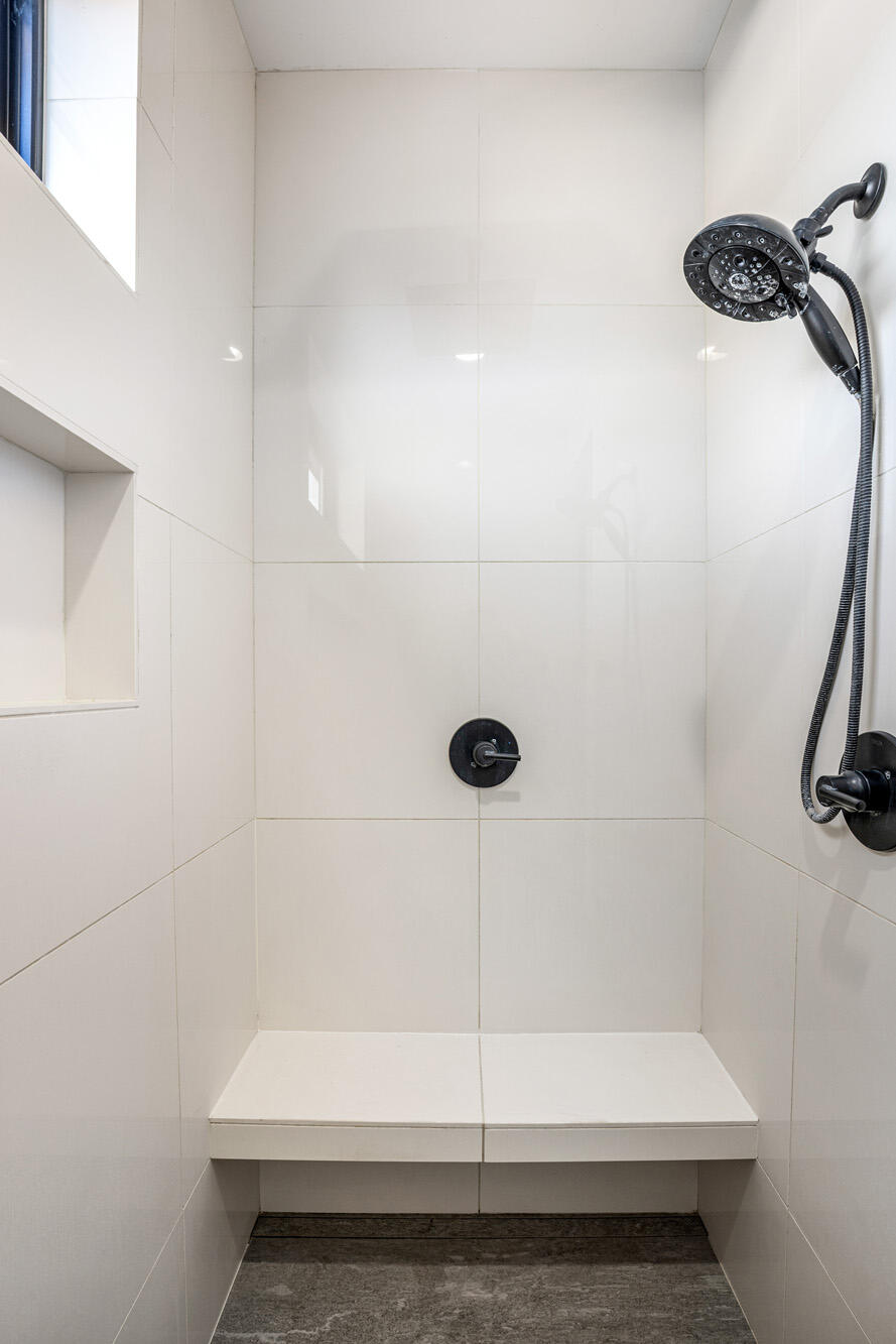 TENAYA SANDS - Residential