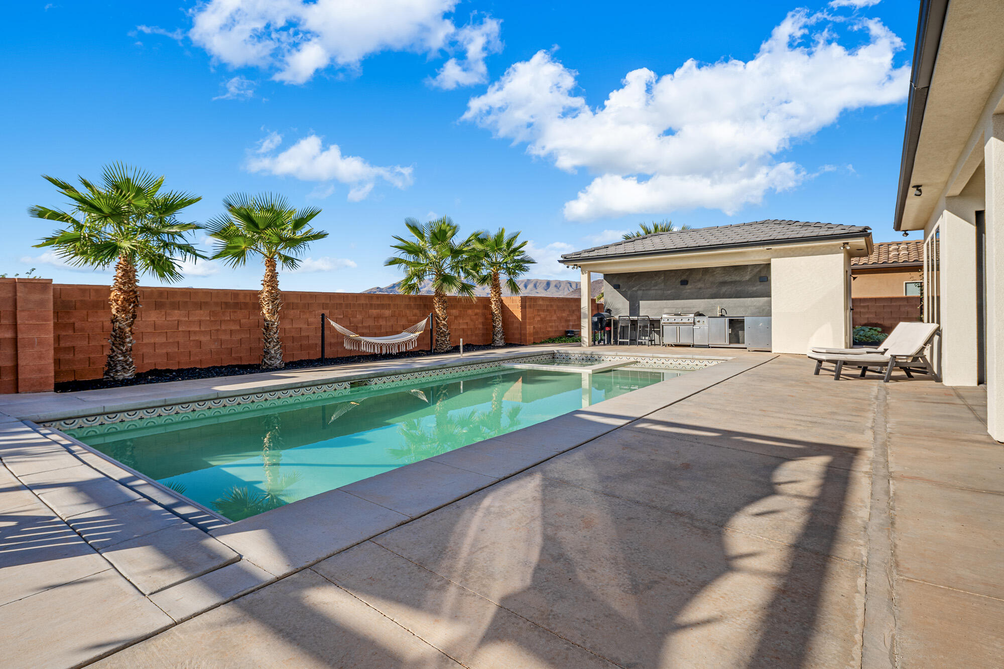 TENAYA SANDS - Residential