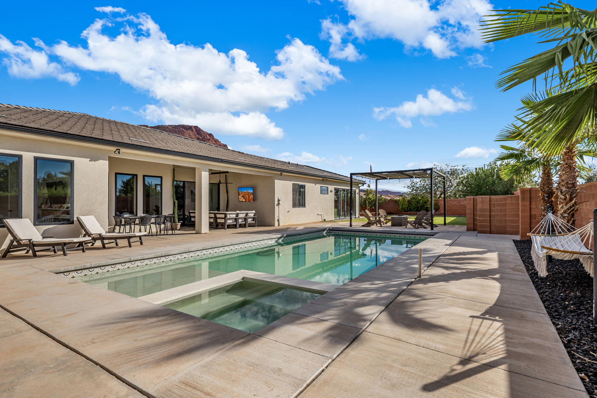 TENAYA SANDS - Residential