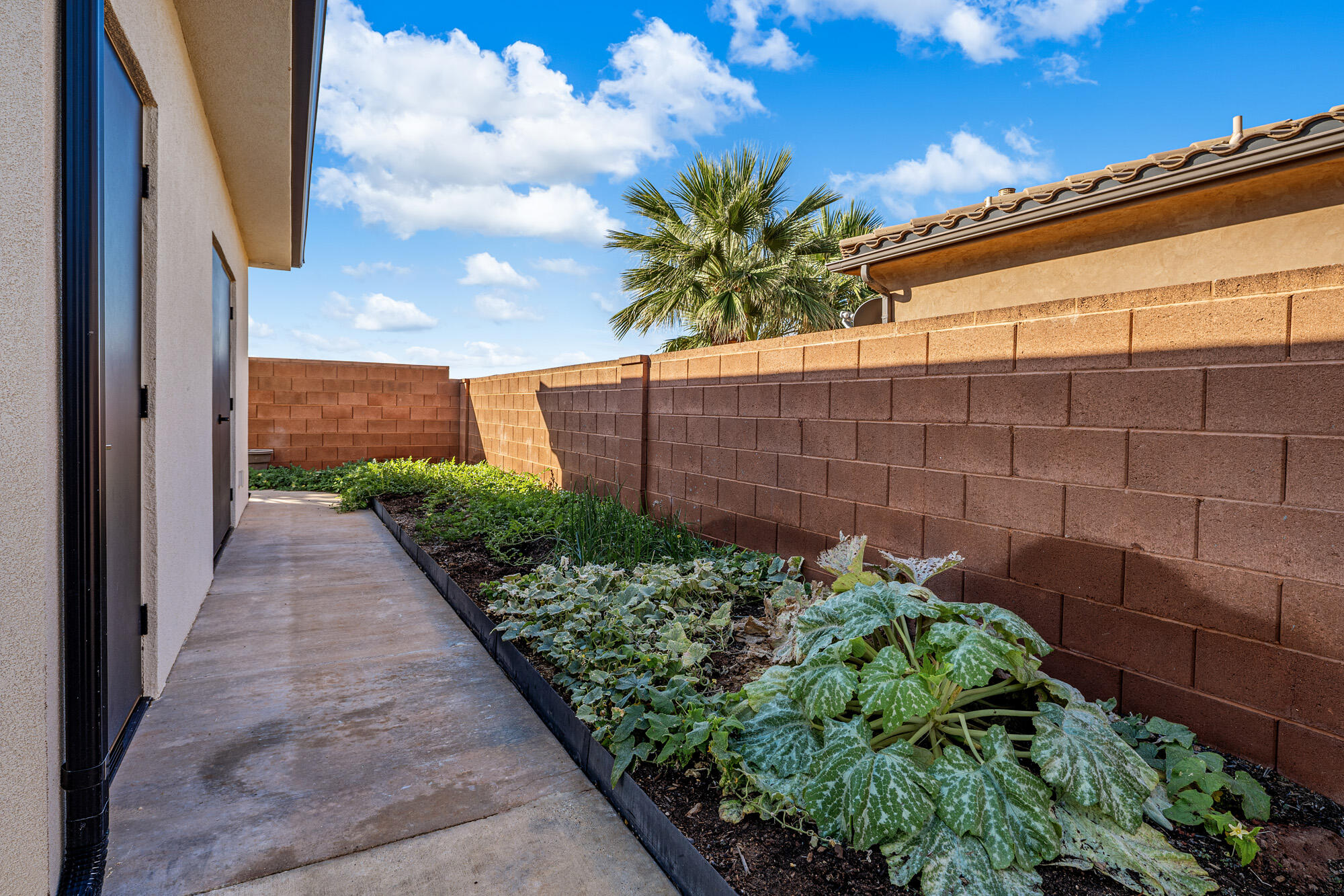 TENAYA SANDS - Residential