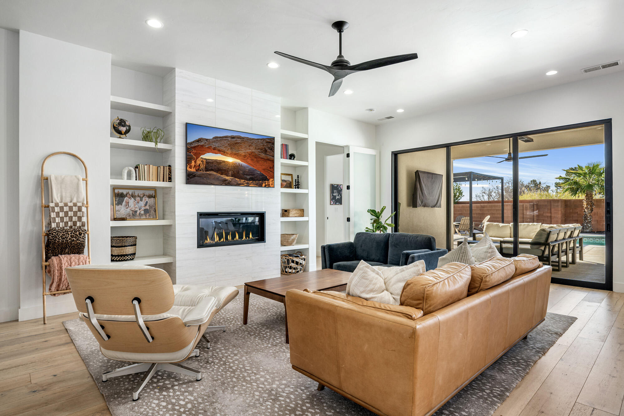 TENAYA SANDS - Residential