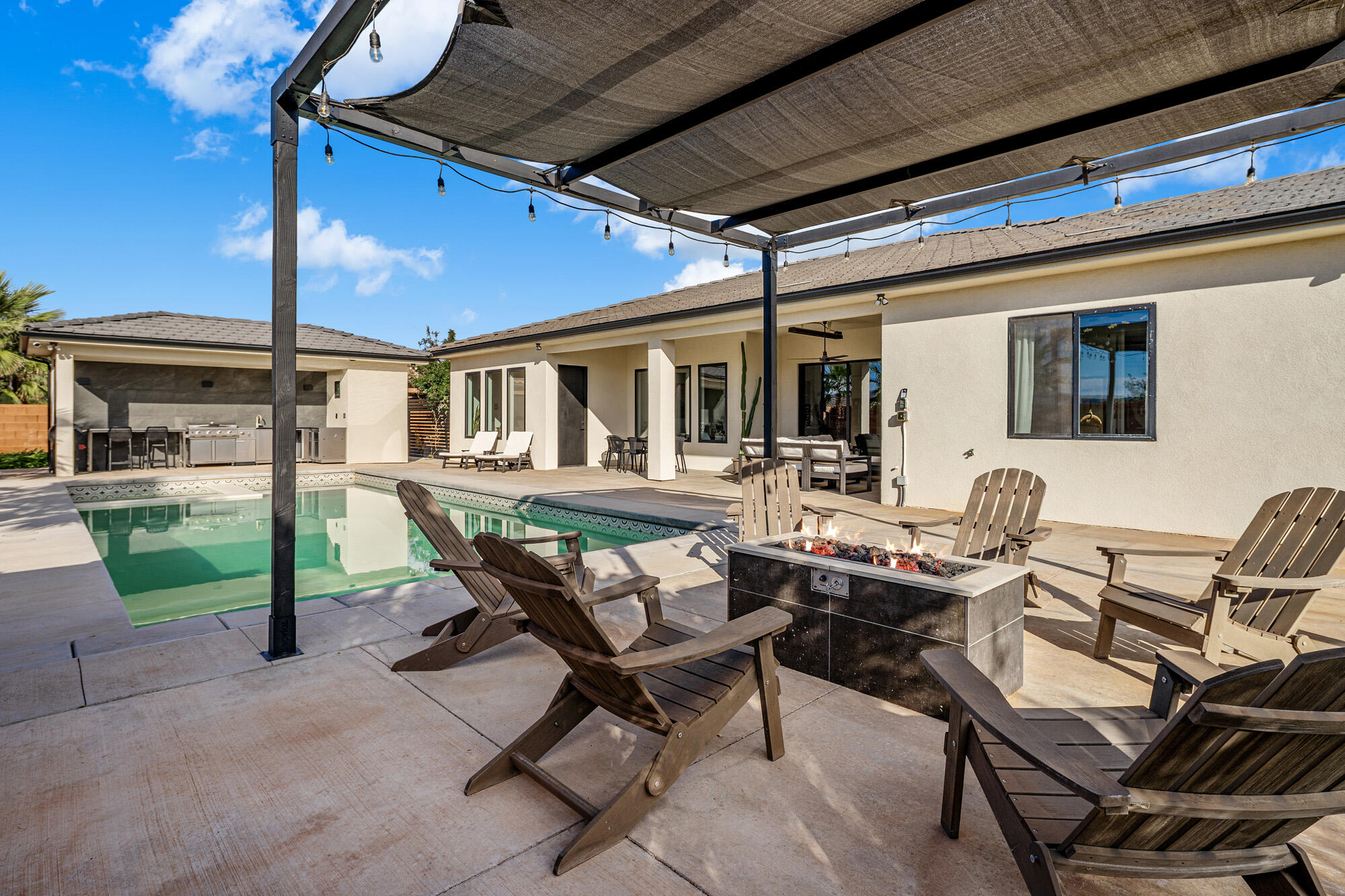 TENAYA SANDS - Residential