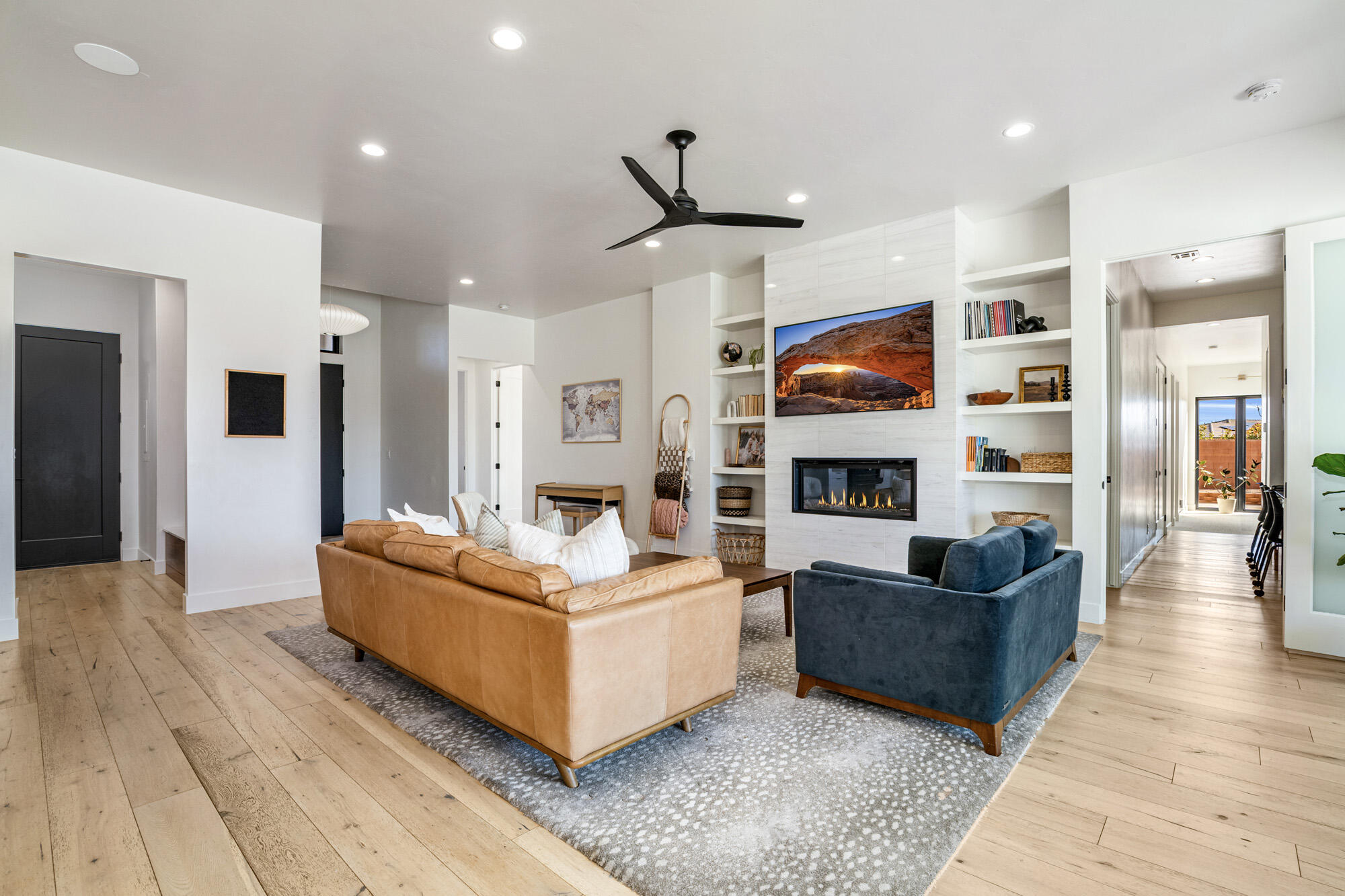 TENAYA SANDS - Residential