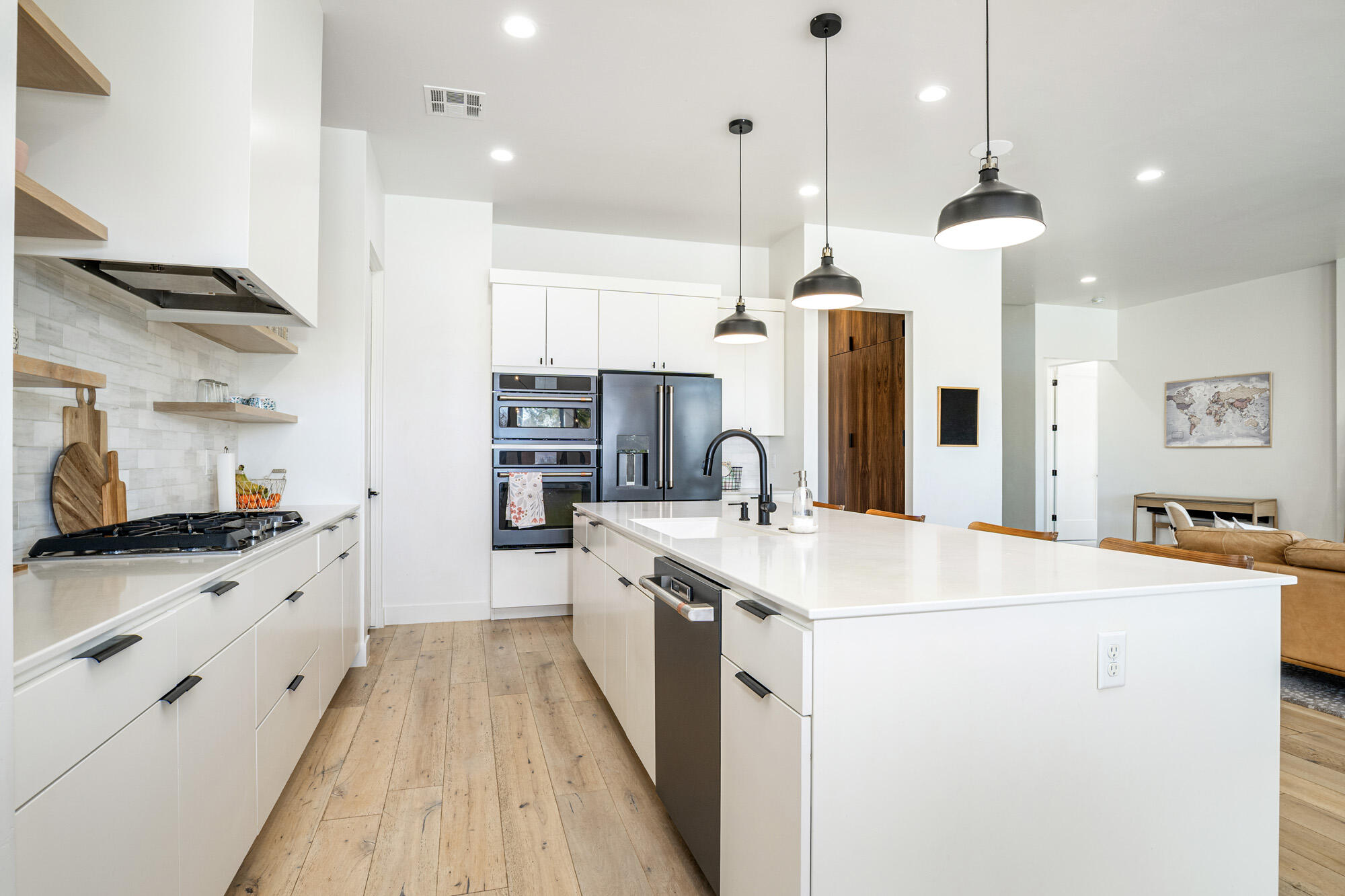 TENAYA SANDS - Residential