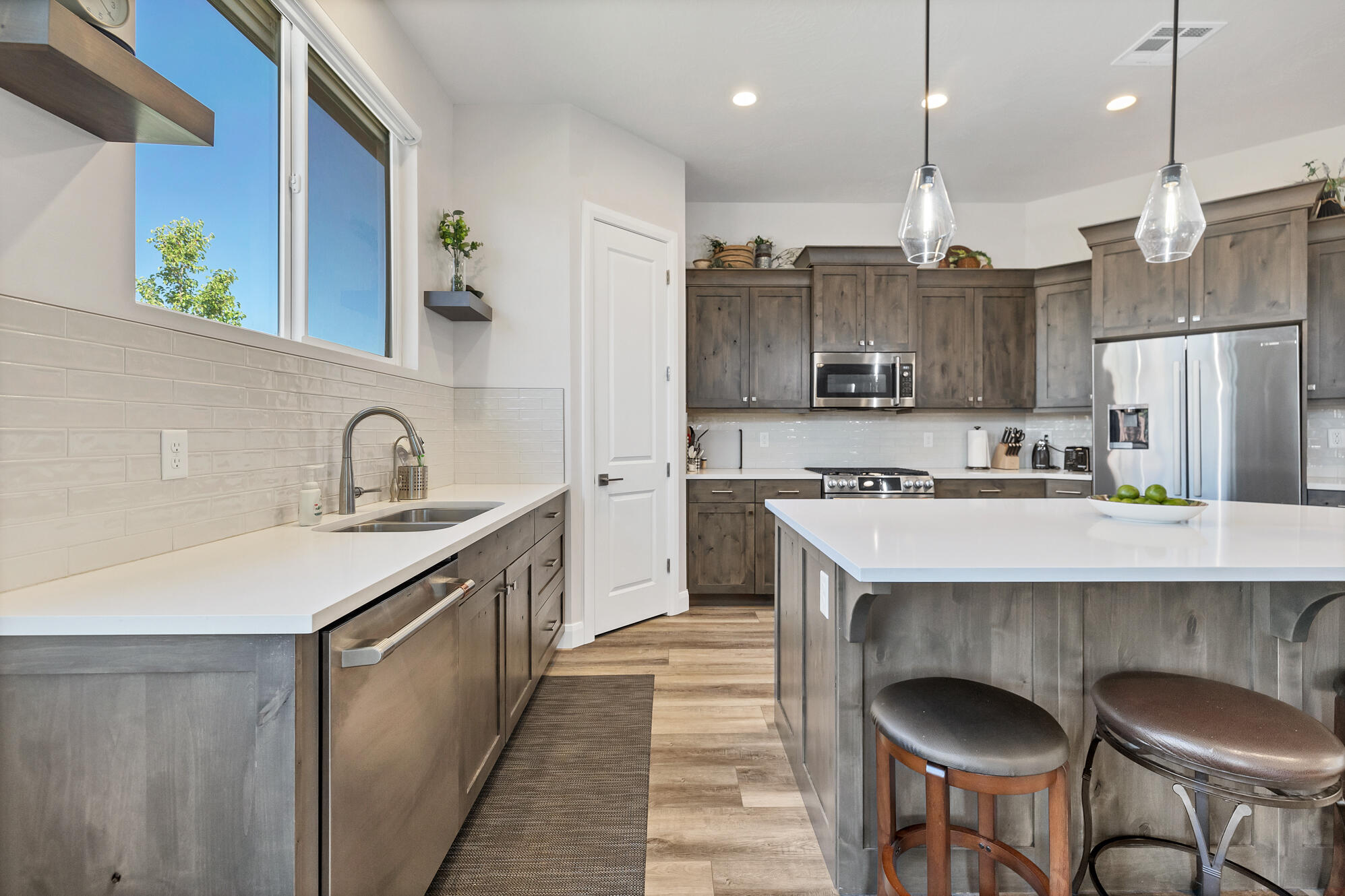 ANASAZI VISTA - Residential