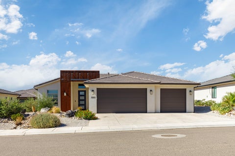 Photo of 3107 E Lavatera DR, Saint George, UT 84790 (MLS # 26-276096)