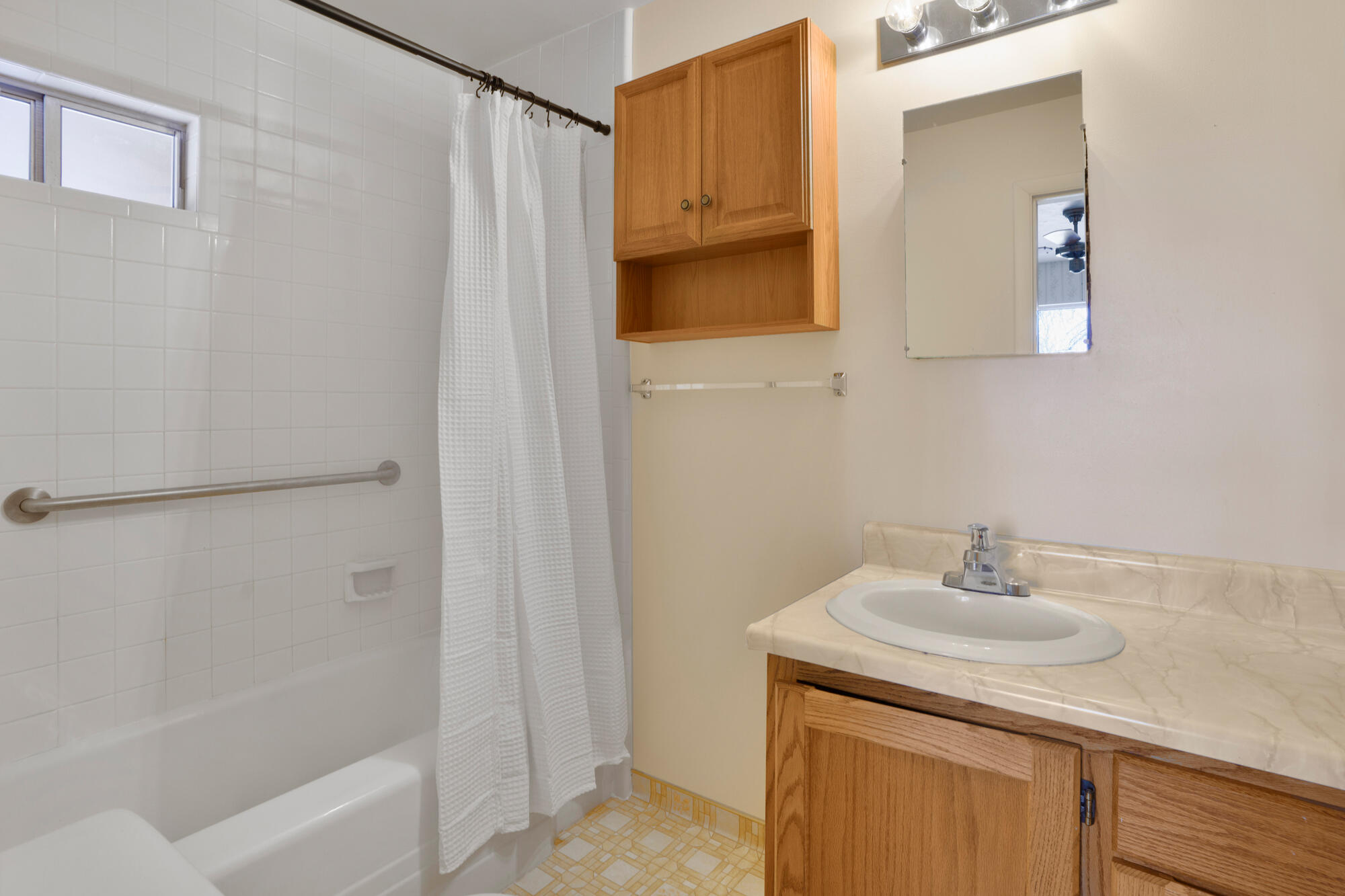 ROCKVILLE TOWNSITE - Residential