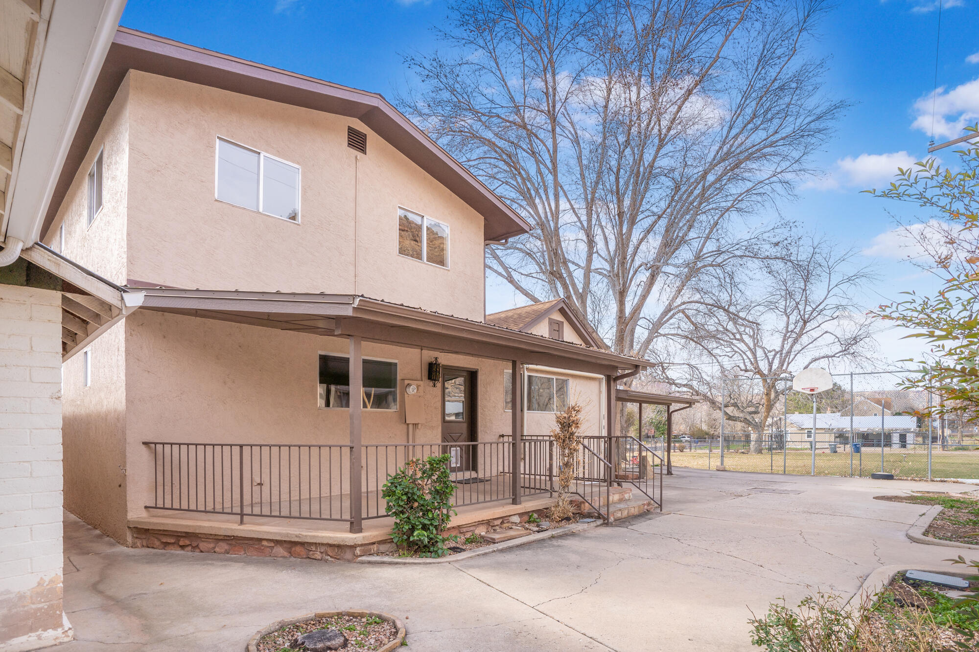 ROCKVILLE TOWNSITE - Residential