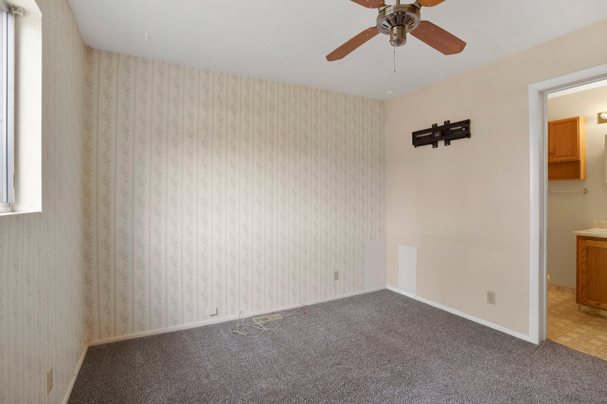 ROCKVILLE TOWNSITE - Residential