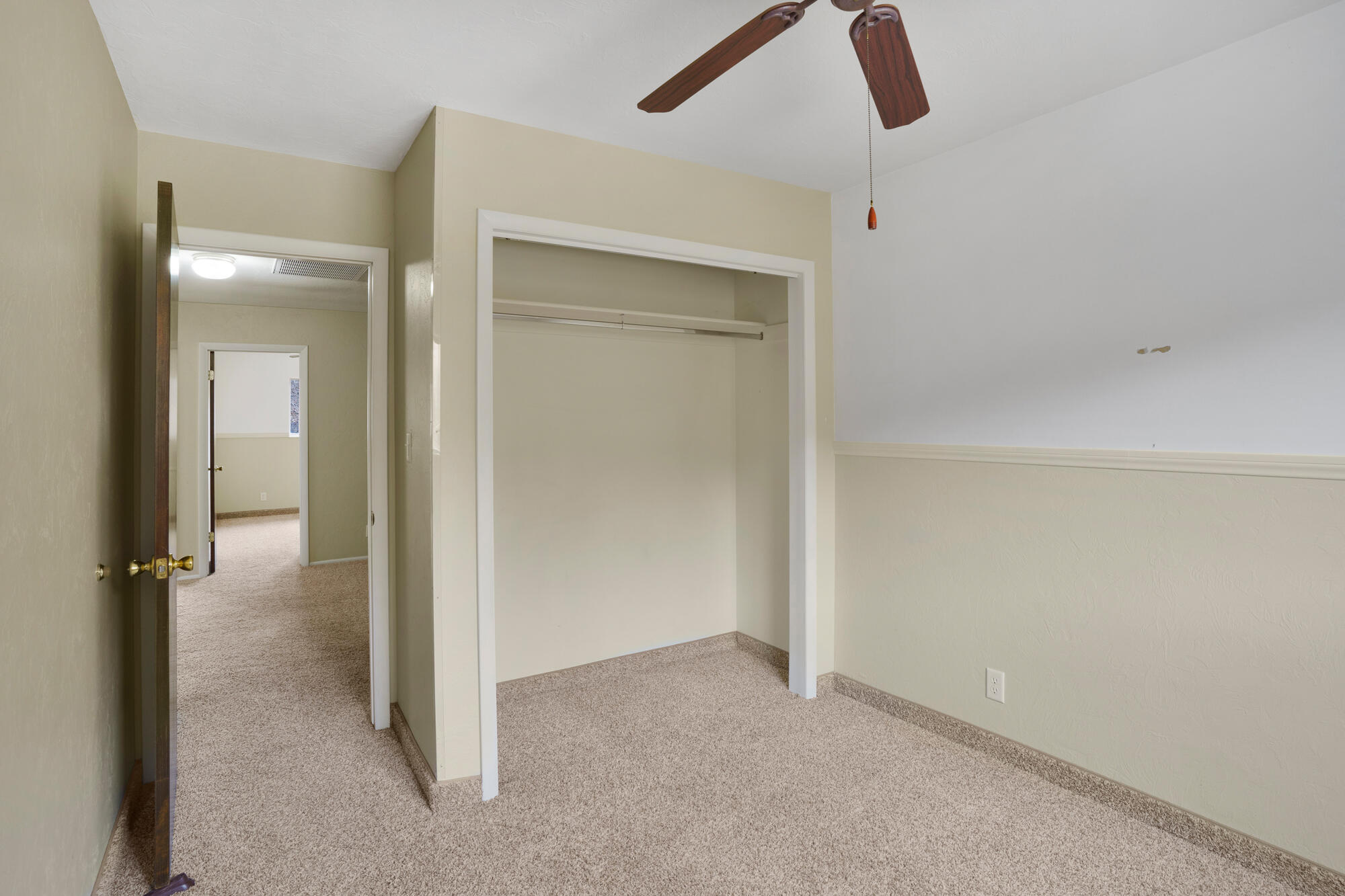 ROCKVILLE TOWNSITE - Residential