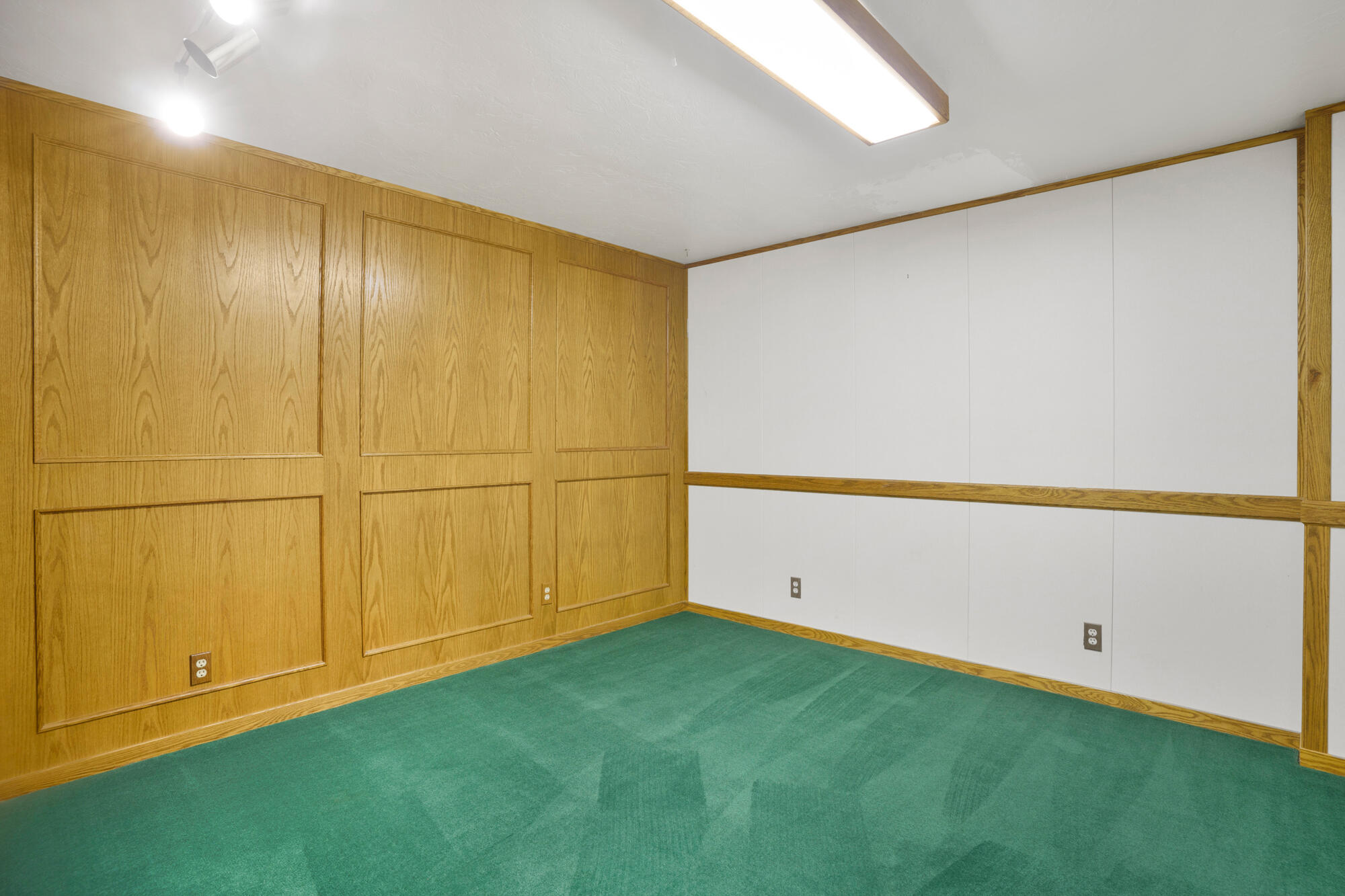 ROCKVILLE TOWNSITE - Residential