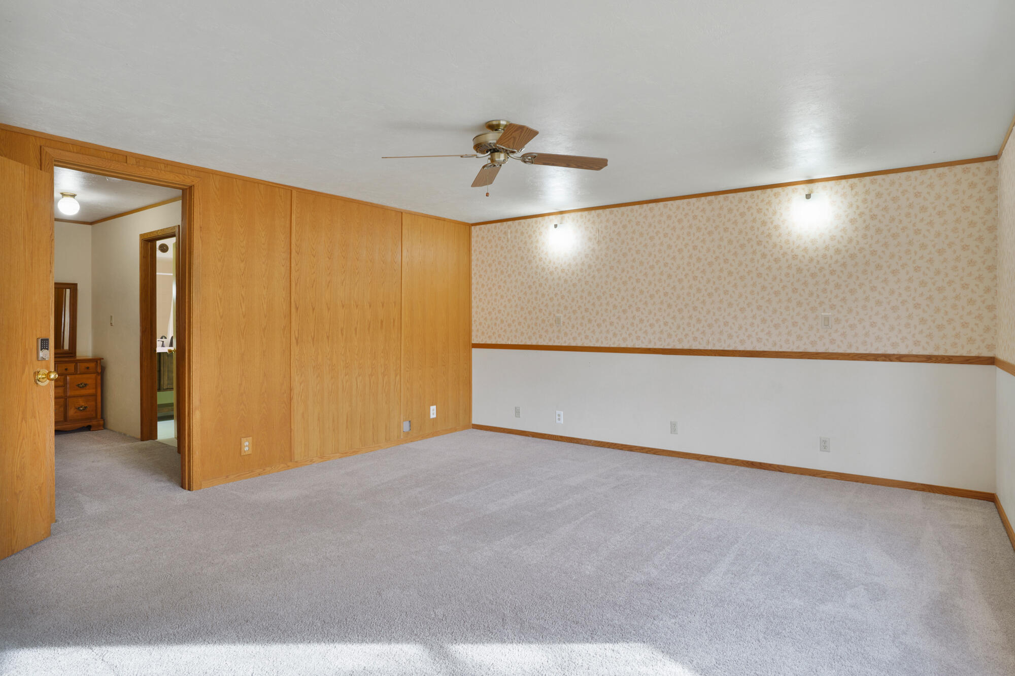 ROCKVILLE TOWNSITE - Residential