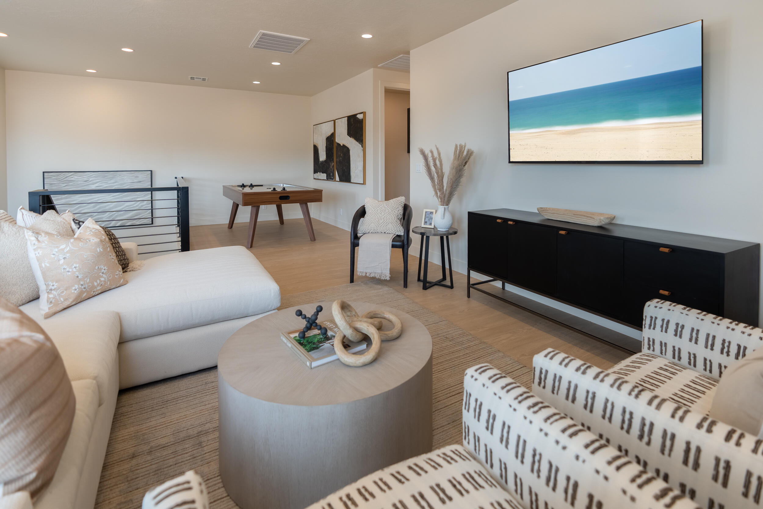 DESERT COLOR RESORT - Residential