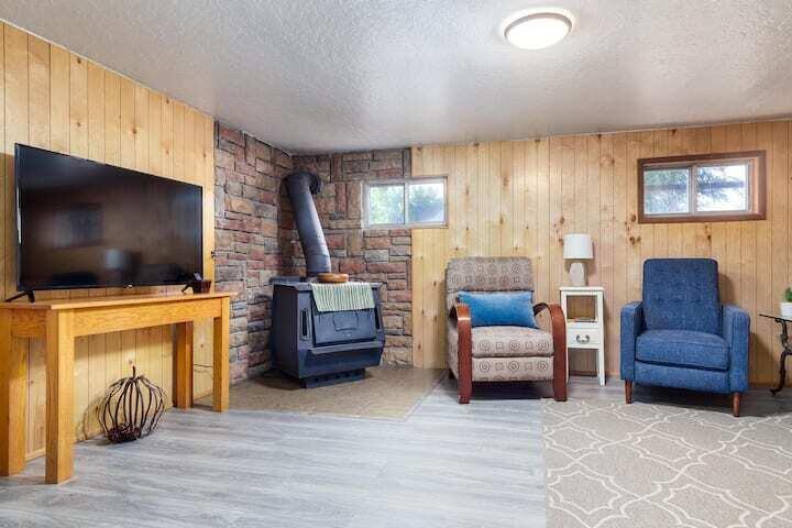 LAVERKIN TOWNSITE AND FIELD - Residential