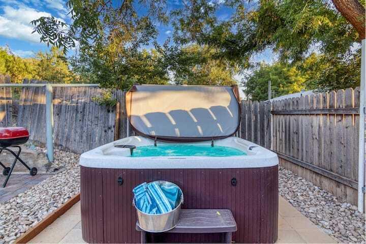 LAVERKIN TOWNSITE AND FIELD - Residential