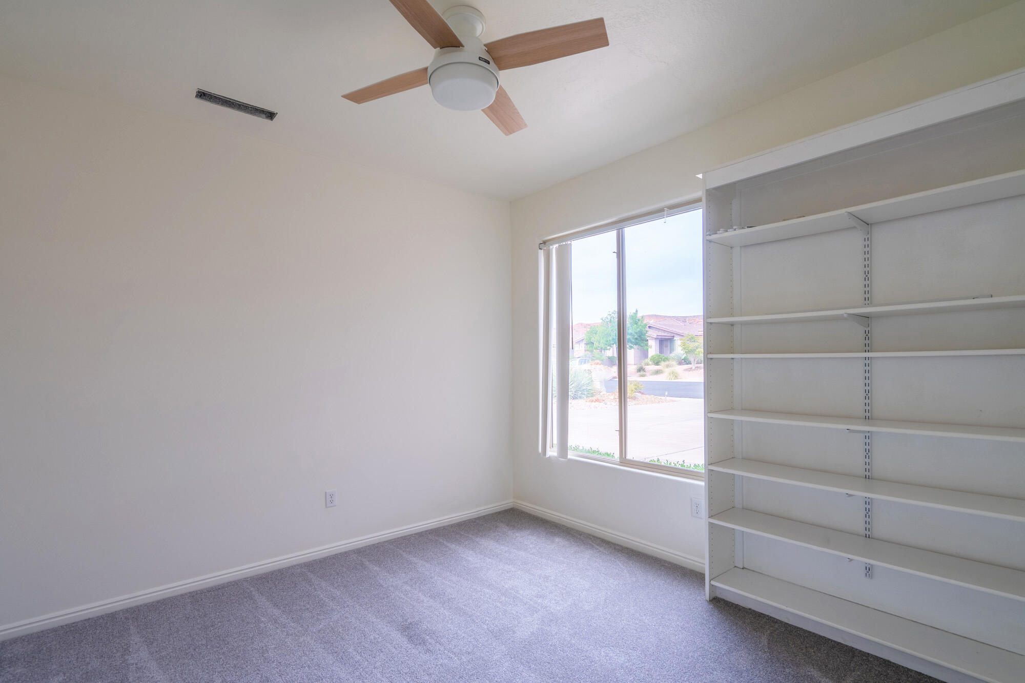 CORAL CANYON - Residential