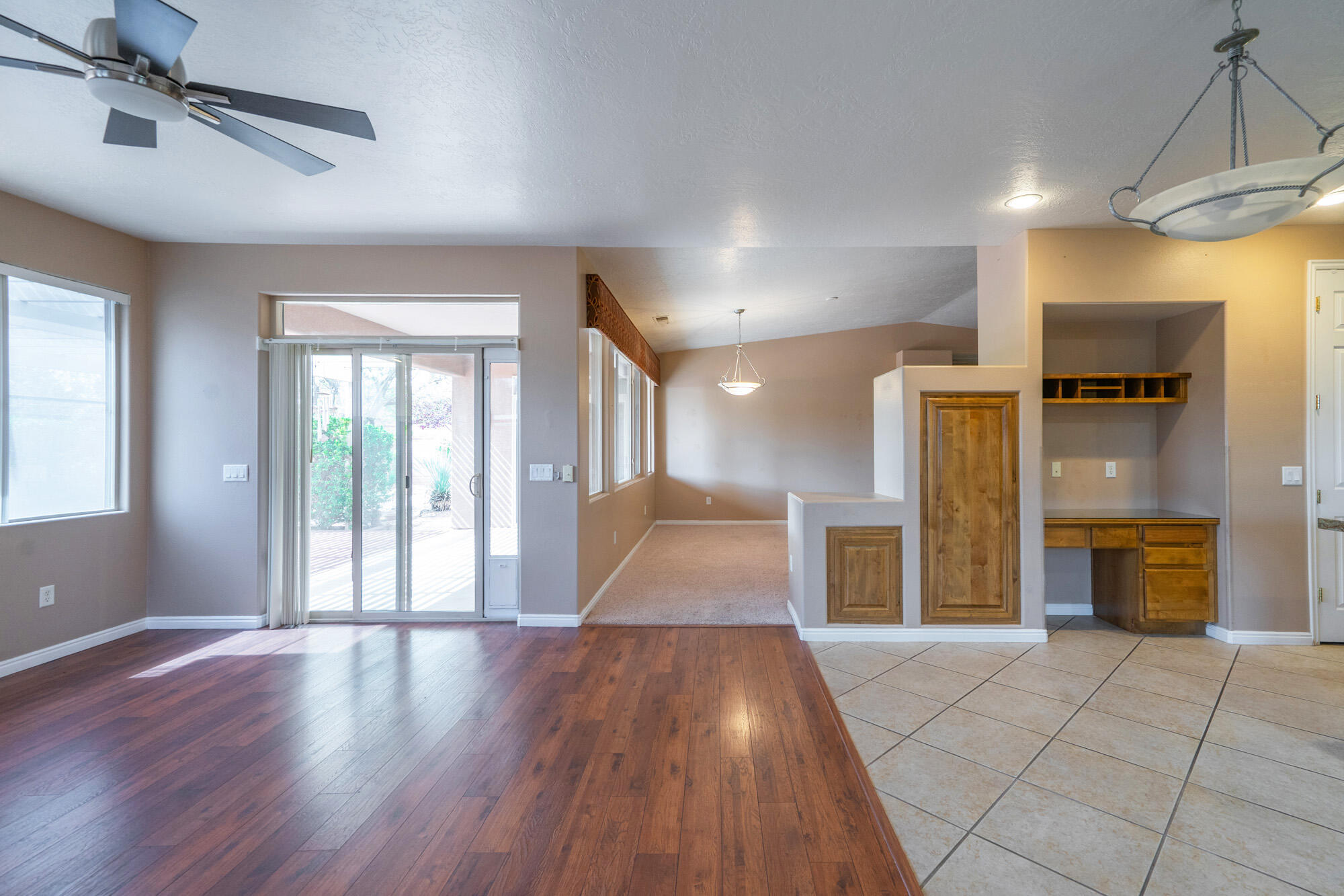 CORAL CANYON - Residential