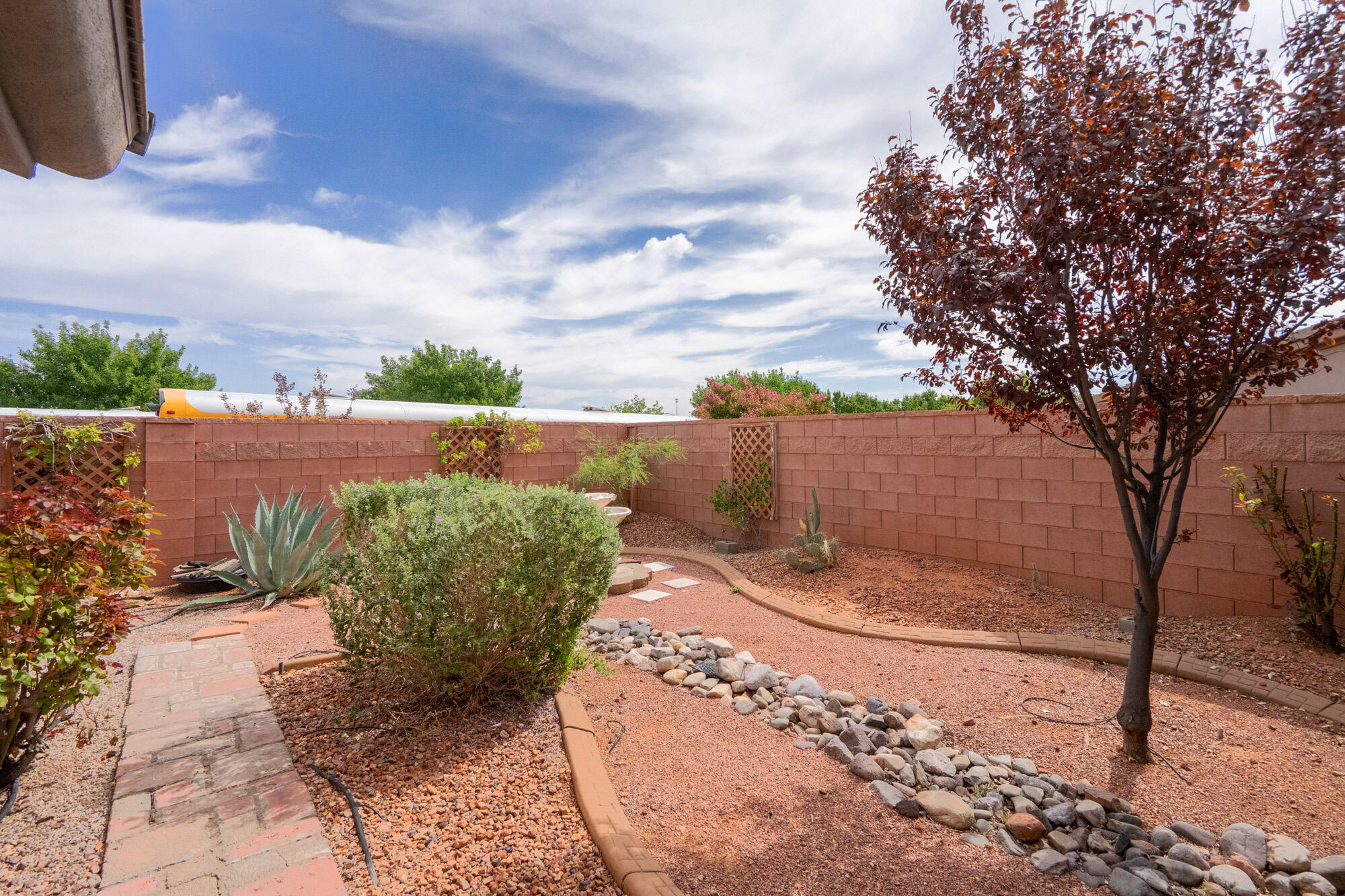 CORAL CANYON - Residential