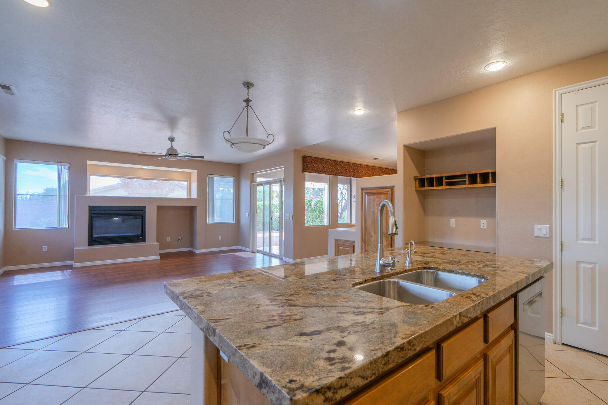 CORAL CANYON - Residential