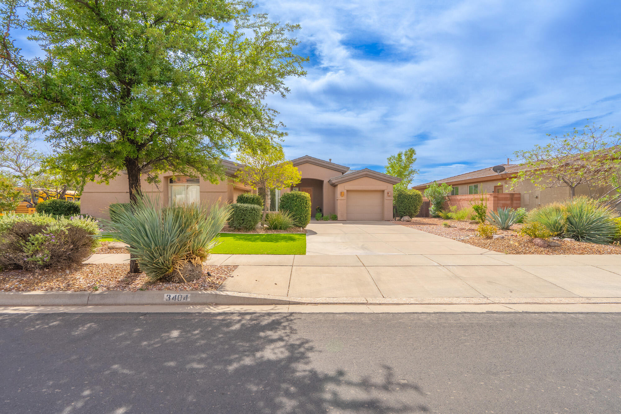 CORAL CANYON - Residential