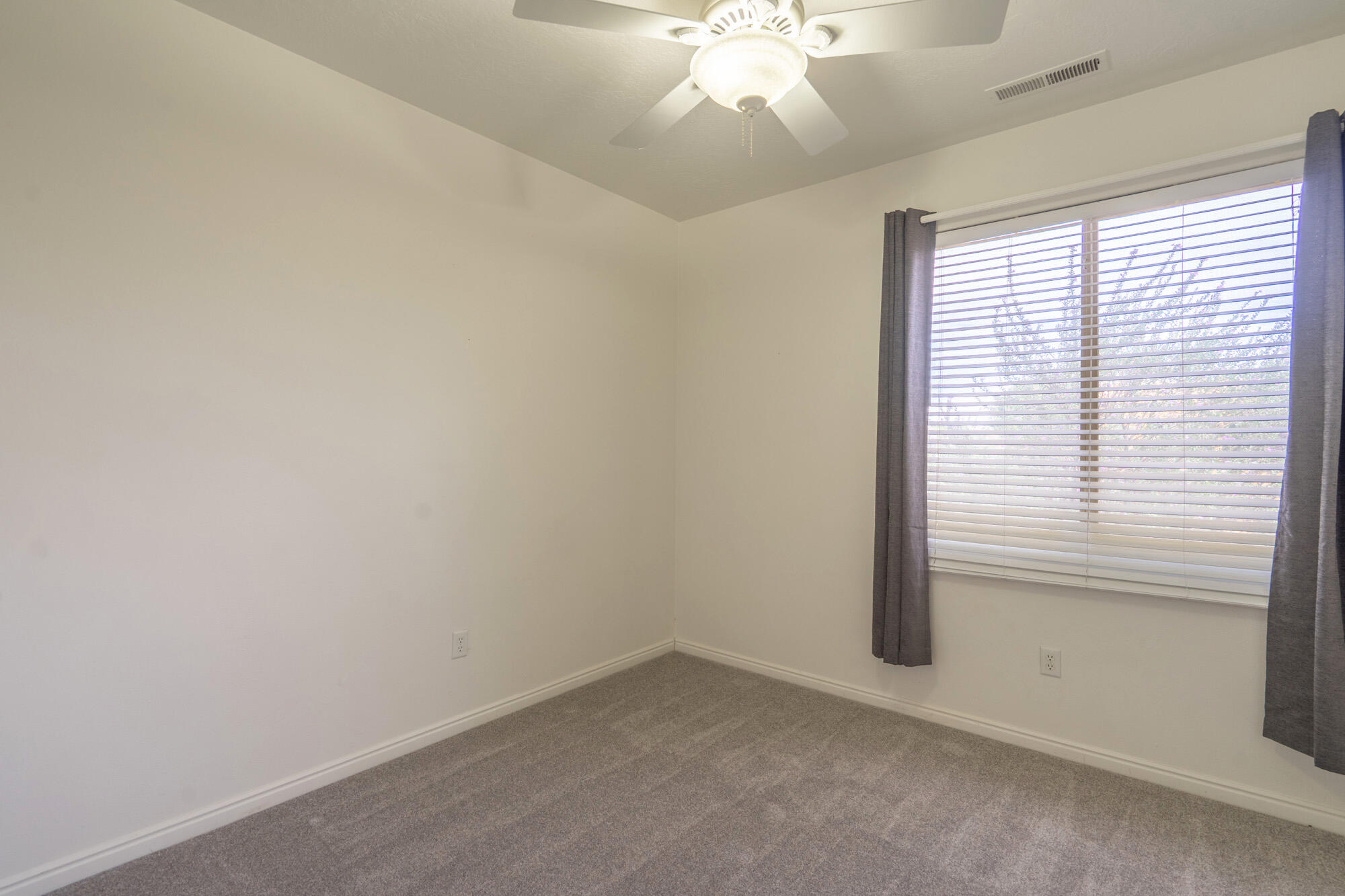 CORAL CANYON - Residential